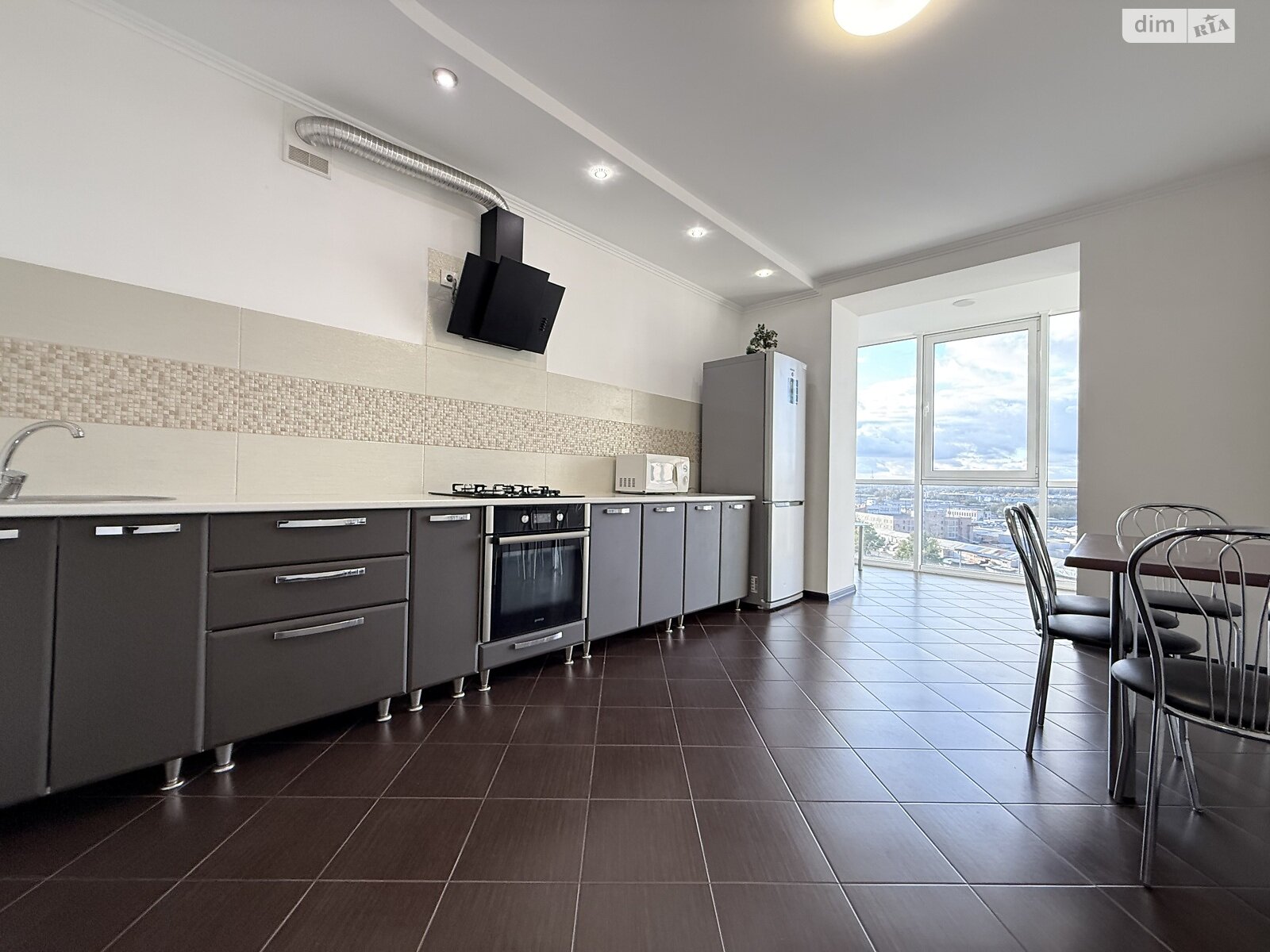 Продажа двухкомнатной квартиры в Хмельницком, на ул. Князя Святослава Храброго 7, район Юго-Западный фото 1