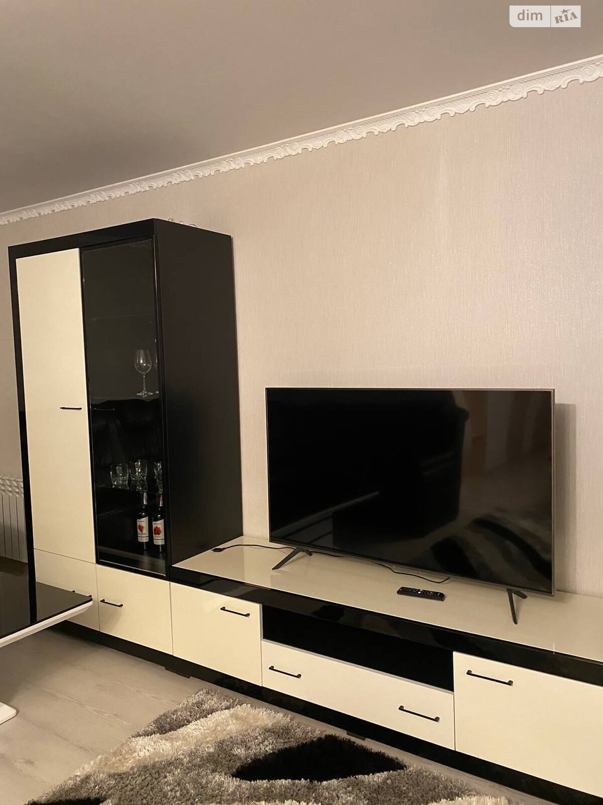 Продаж трикімнатної квартири в Хмельницькому, на вул. Молодіжна 15/1, район Південно-Західний фото 1