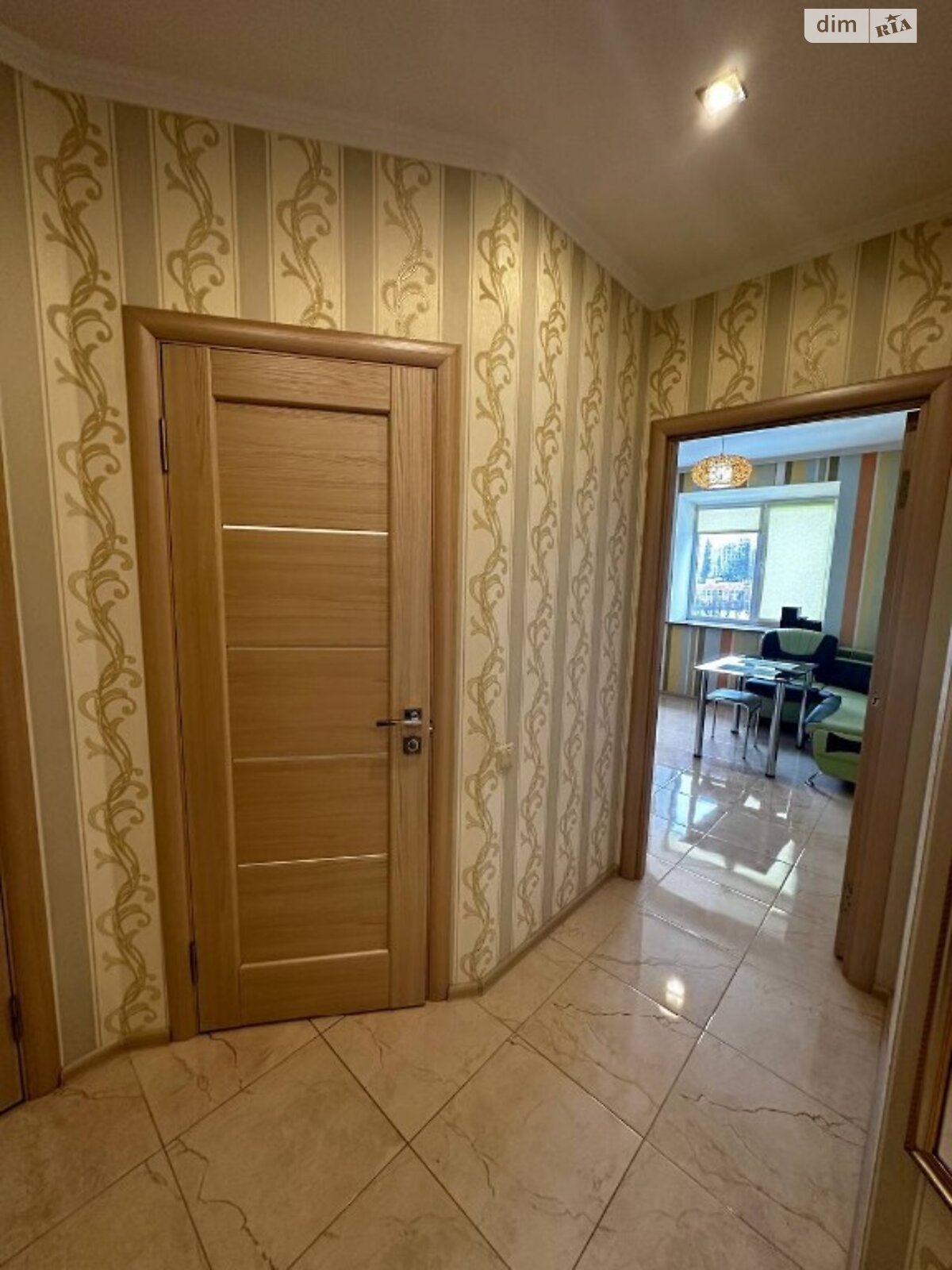 Продаж трикімнатної квартири в Хмельницькому, на вул. Тернопільська 34, район Південно-Західний фото 1 Продаж трикімнатної квартири в Хмельницькому, на вул. Тернопільська 34, район Південно-Західний фото 1