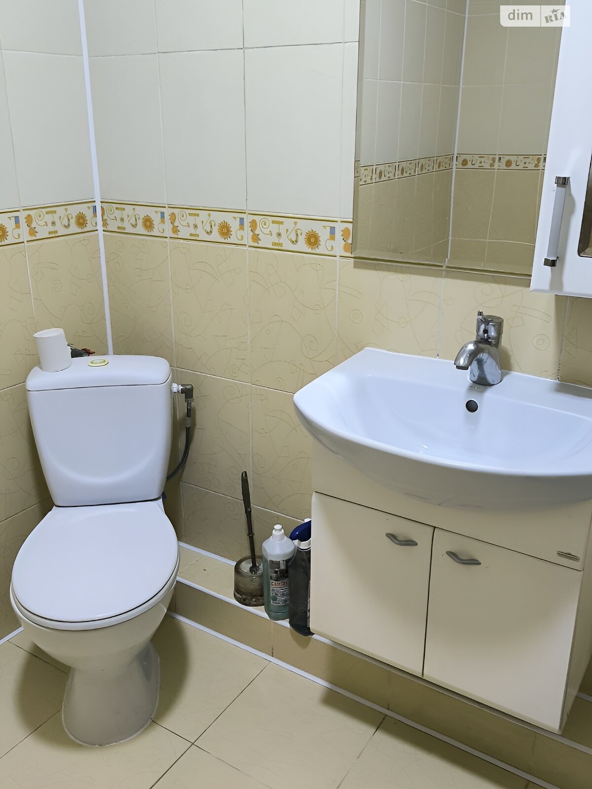Продаж трикімнатної квартири в Хмельницькому, на вул. Пілотська, район Загот Зерно фото 1 Продаж трикімнатної квартири в Хмельницькому, на вул. Пілотська, район Загот Зерно фото 1