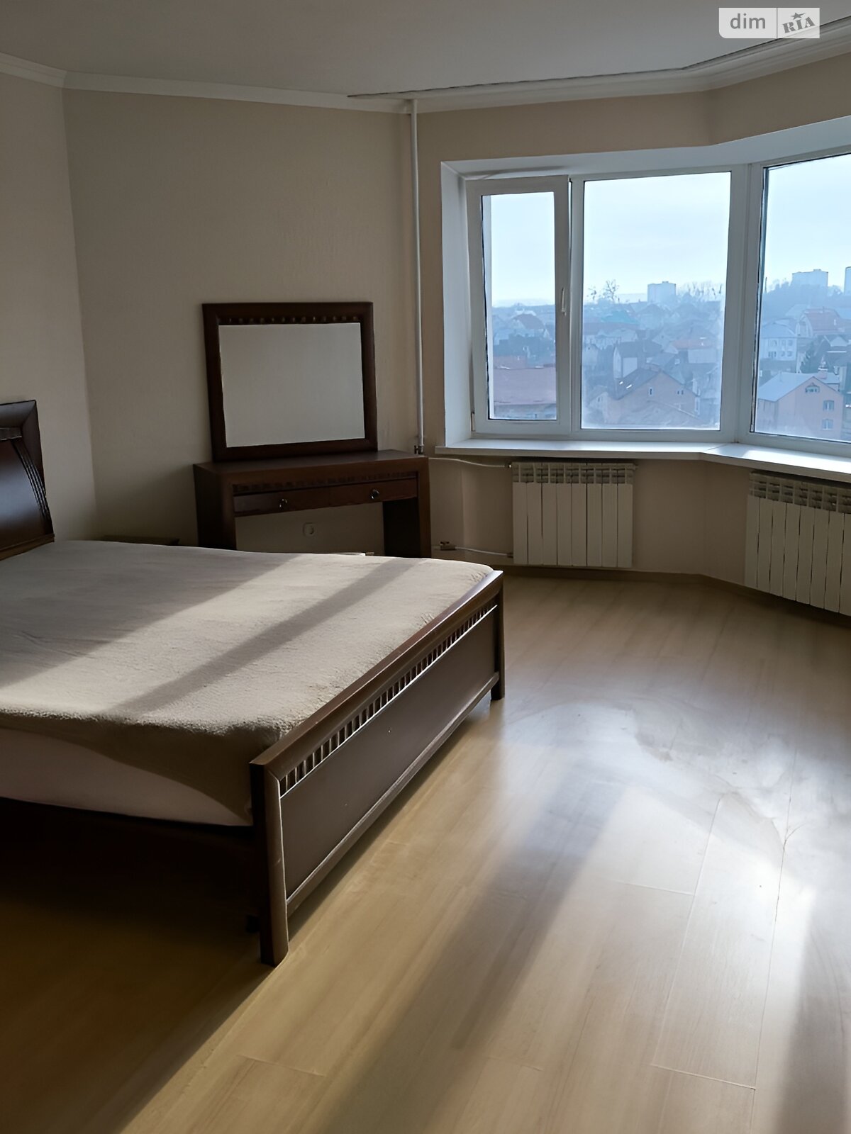 Продаж трикімнатної квартири в Хмельницькому, на вул. Пілотська, район Загот Зерно фото 1 Продаж трикімнатної квартири в Хмельницькому, на вул. Пілотська, район Загот Зерно фото 1