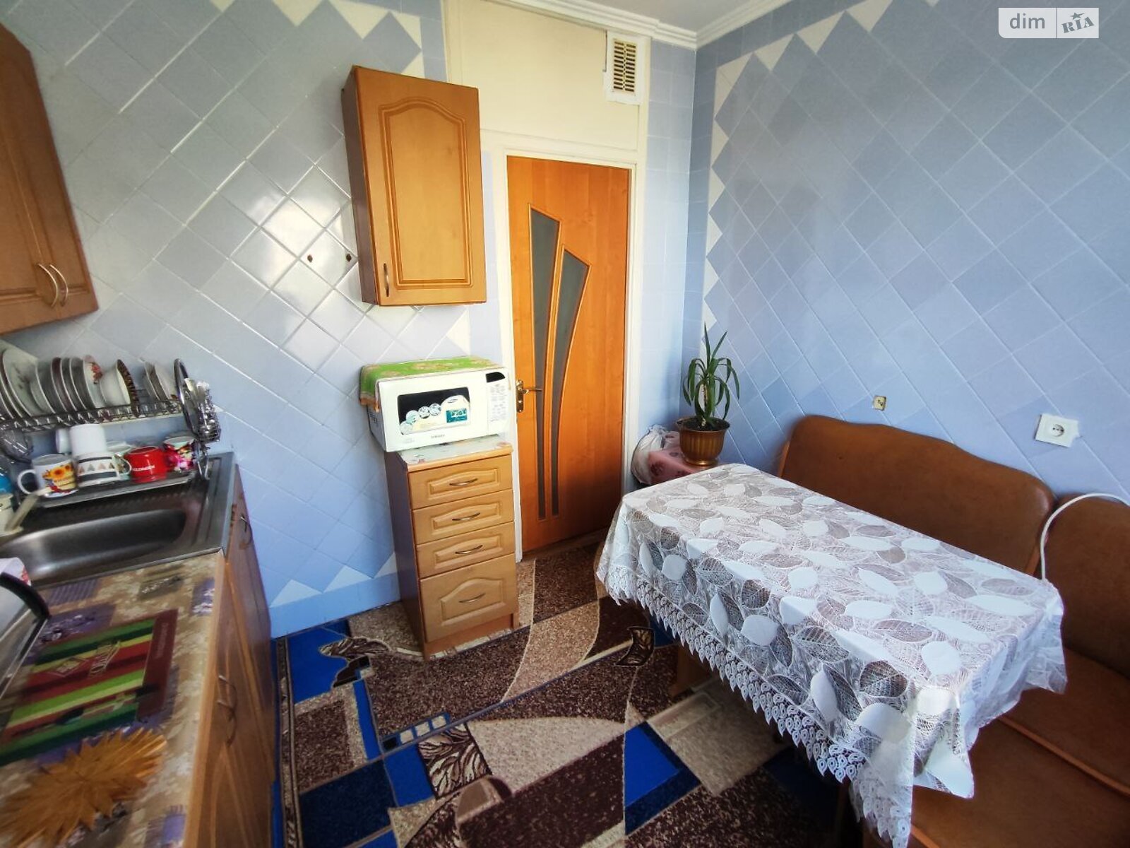 Продажа трехкомнатной квартиры в Хмельницком, на ул. Пилотская 53, район Загот Зерно фото 1 Продажа трехкомнатной квартиры в Хмельницком, на ул. Пилотская 53, район Загот Зерно фото 1