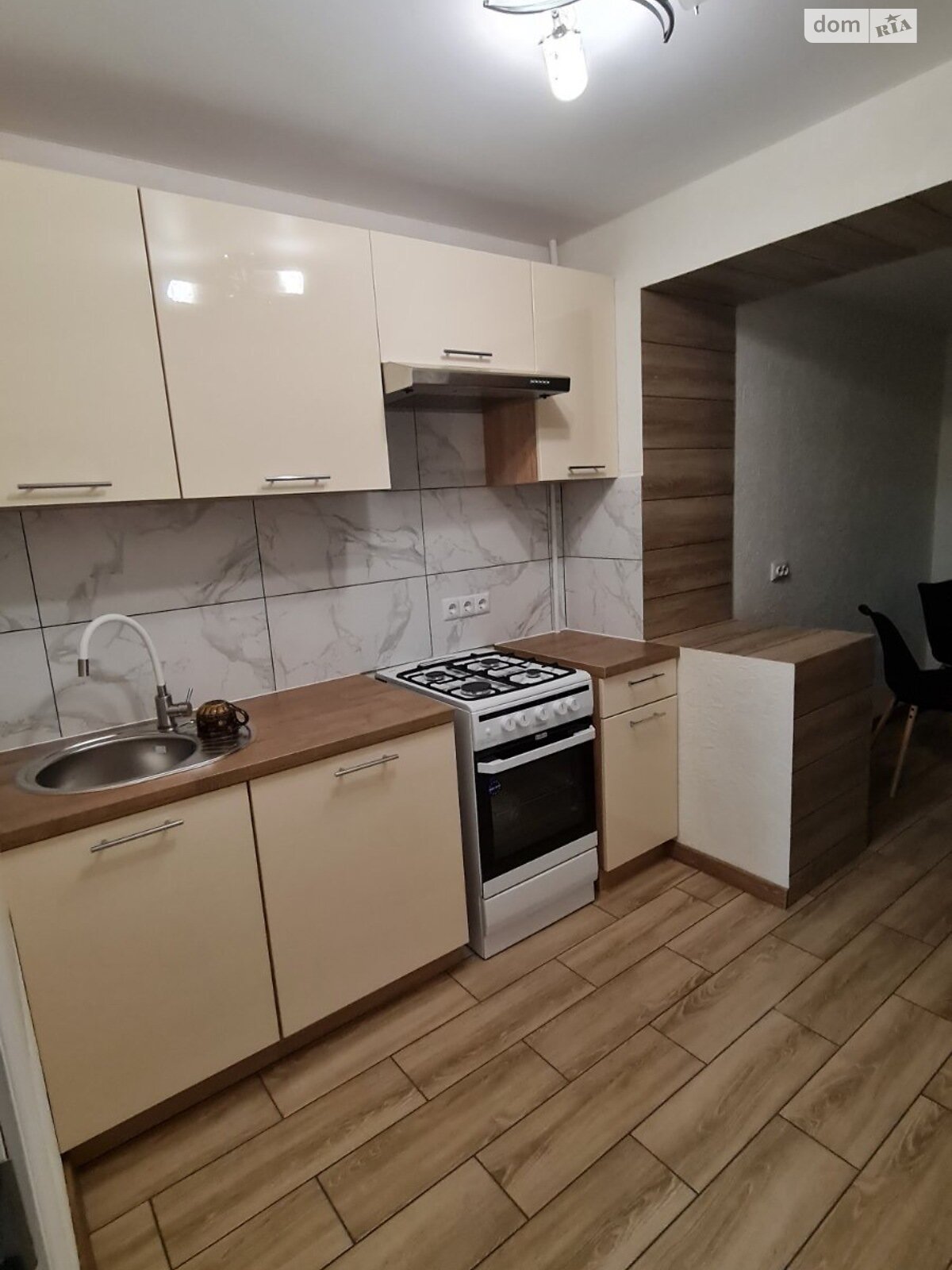 Продажа трехкомнатной квартиры в Хмельницком, на ул. Спортивная 41, район Загот Зерно фото 1 Продажа трехкомнатной квартиры в Хмельницком, на ул. Спортивная 41, район Загот Зерно фото 1