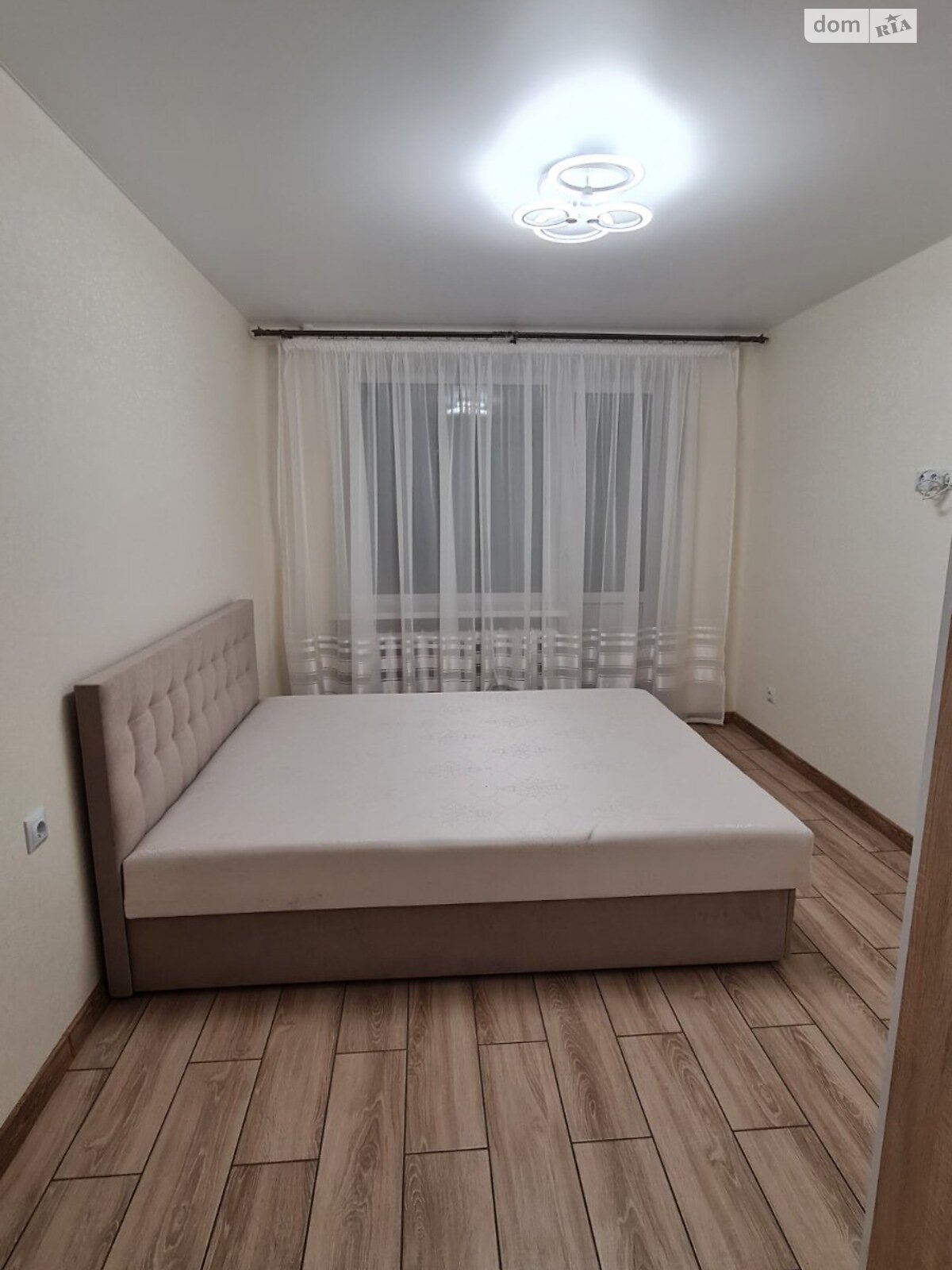 Продажа трехкомнатной квартиры в Хмельницком, на ул. Спортивная 41, район Загот Зерно фото 1 Продажа трехкомнатной квартиры в Хмельницком, на ул. Спортивная 41, район Загот Зерно фото 1