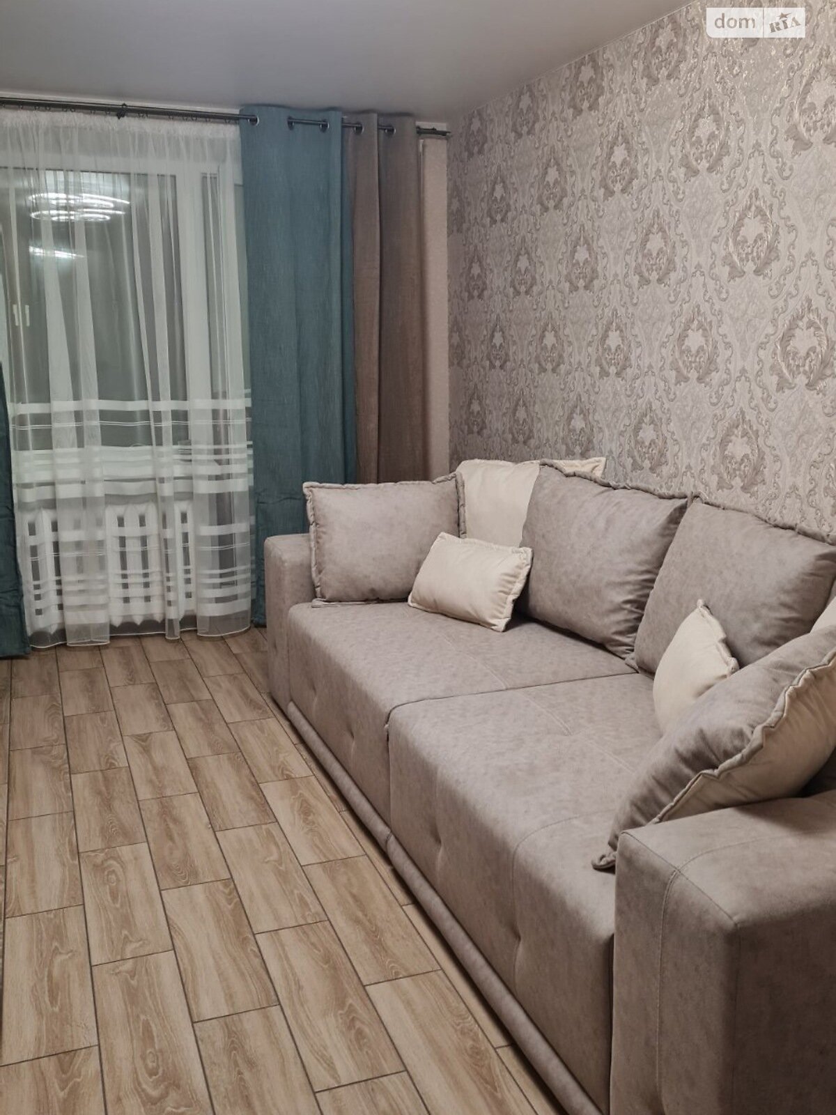 Продажа трехкомнатной квартиры в Хмельницком, на ул. Спортивная 41, район Загот Зерно фото 1 Продажа трехкомнатной квартиры в Хмельницком, на ул. Спортивная 41, район Загот Зерно фото 1