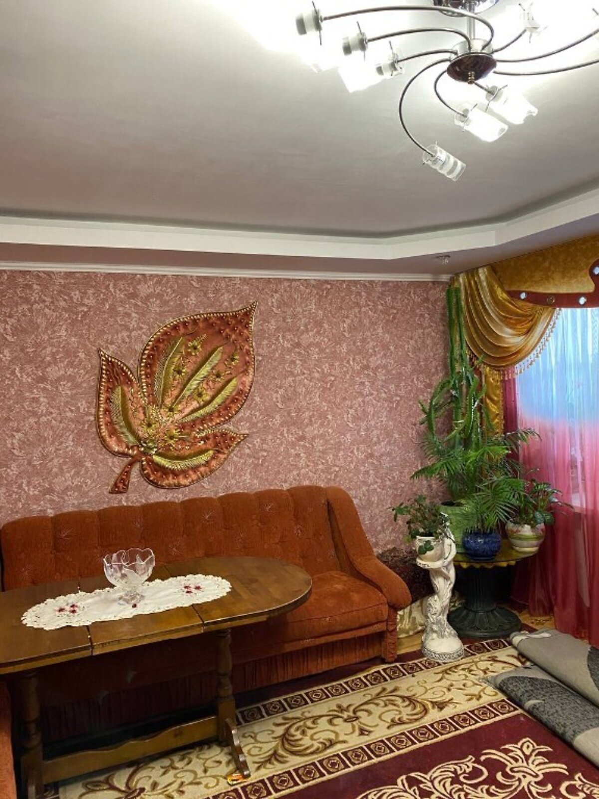 Продажа трехкомнатной квартиры в Хмельницком, на ул. Повстанческая 36, район Загот Зерно фото 1