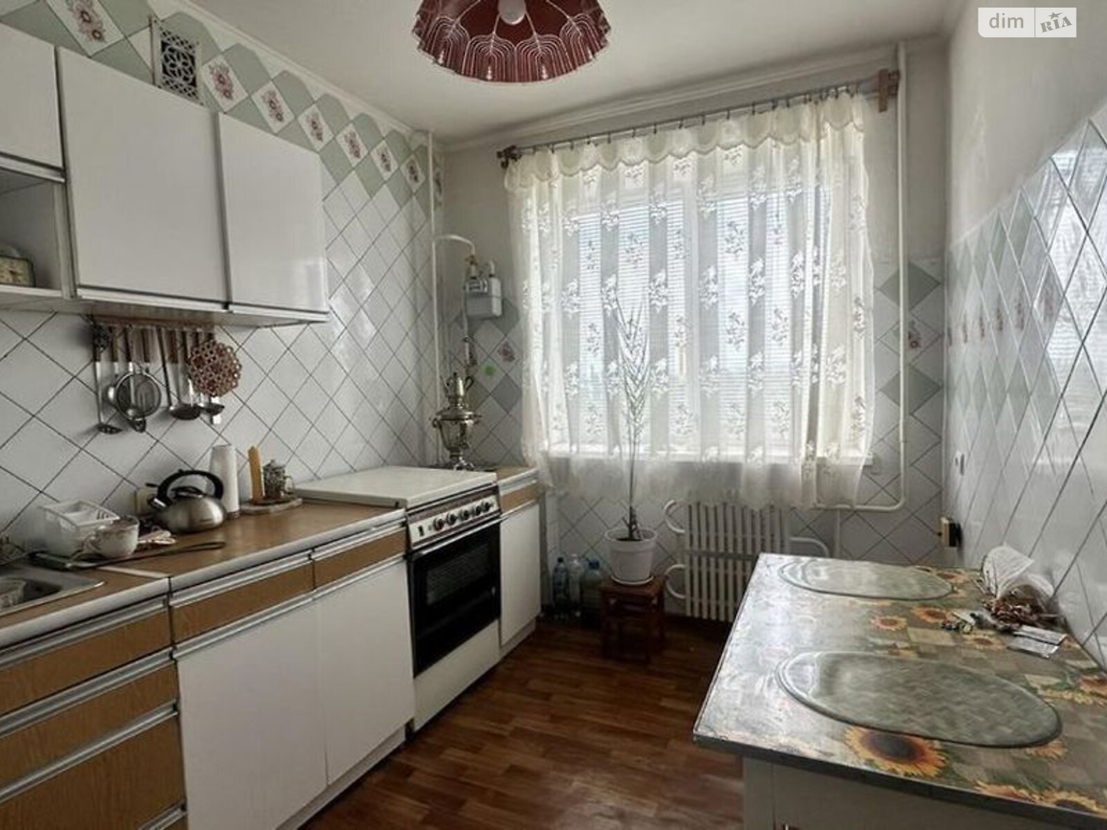 Продаж двокімнатної квартири в Хмельницькому, на пров. Спортивний, район Загот Зерно фото 1 Продаж двокімнатної квартири в Хмельницькому, на пров. Спортивний, район Загот Зерно фото 1