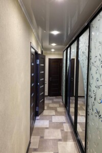 Продажа трехкомнатной квартиры в Хмельницком, на ул. Спортивная 42, район Загот Зерно фото 2