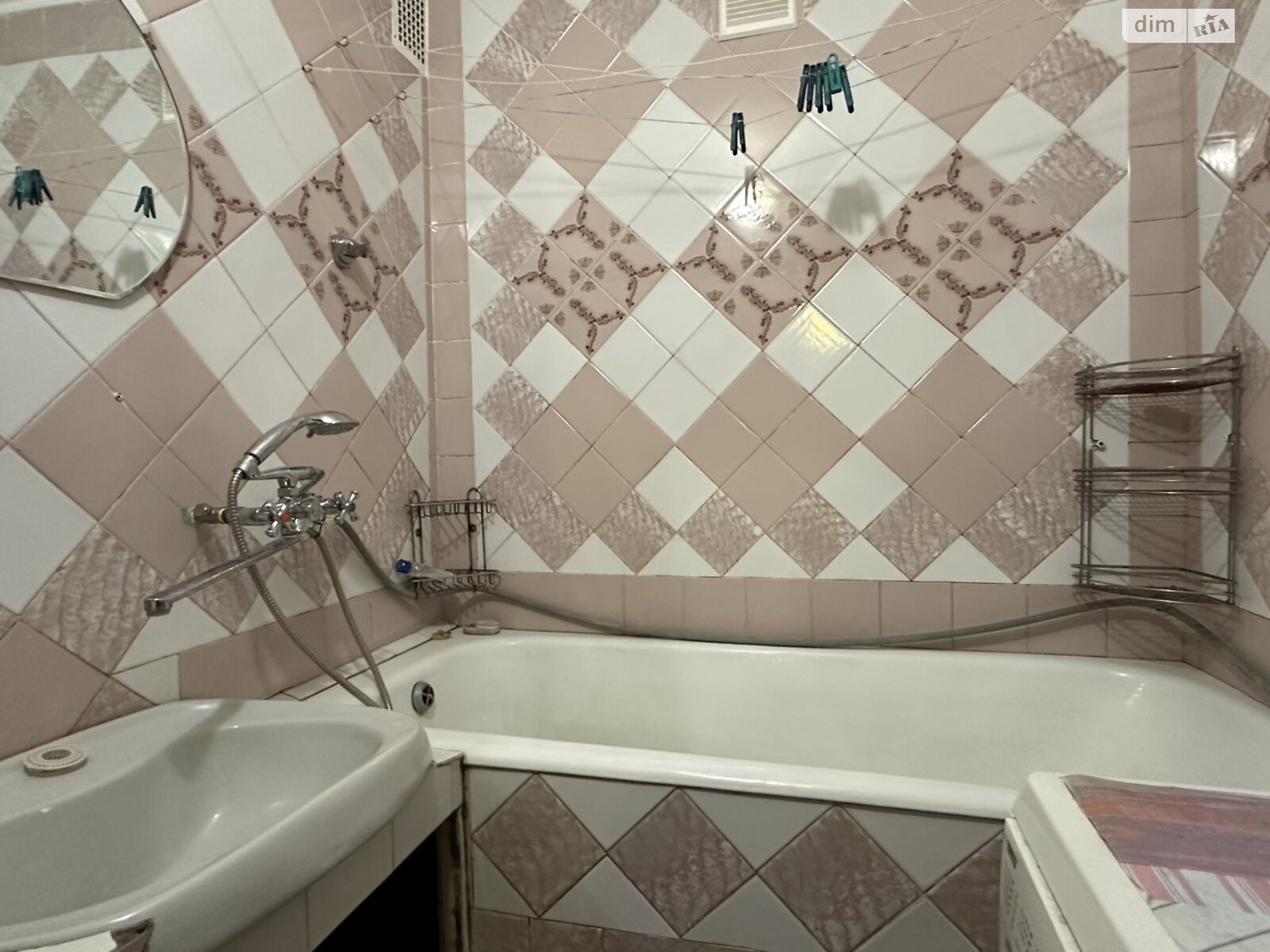 Продаж двокімнатної квартири в Хмельницькому, на вул. Спортивна, район Загот Зерно фото 1 Продаж двокімнатної квартири в Хмельницькому, на вул. Спортивна, район Загот Зерно фото 1