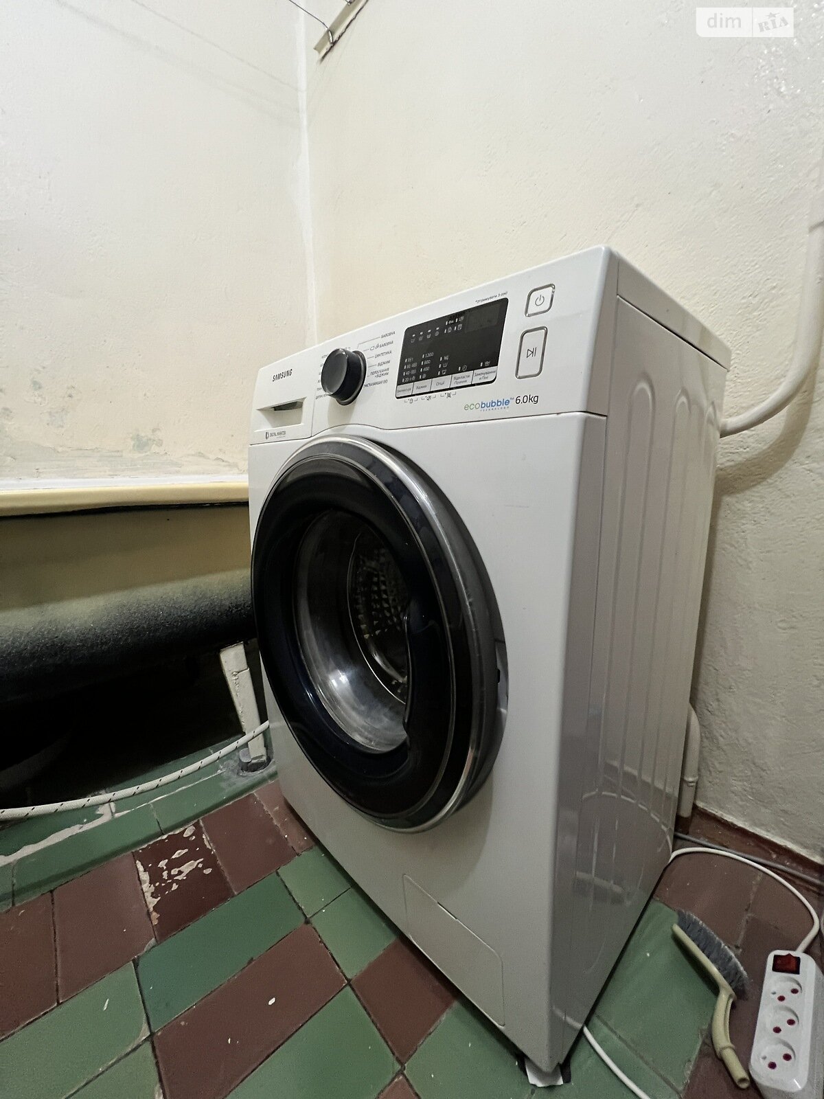 Продажа трехкомнатной квартиры в Хмельницком, на ул. Спортивная 40, кв. 3, район Загот Зерно фото 1