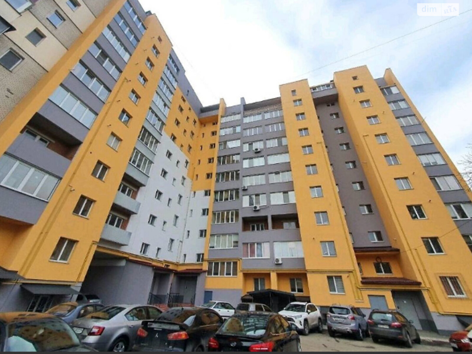 Продажа трехкомнатной квартиры в Хмельницком, на ул. Трудовая, район Загот Зерно фото 1