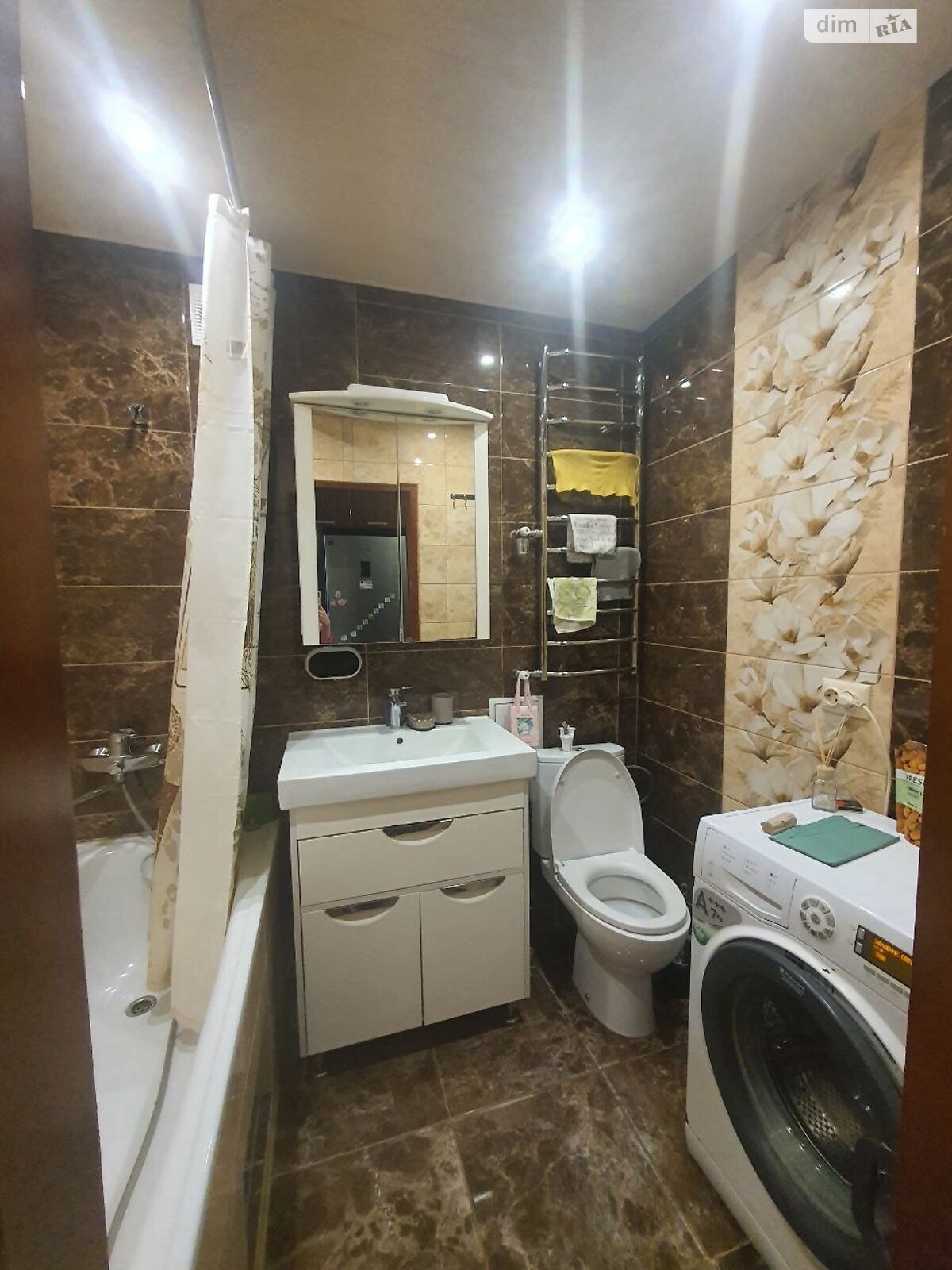 Продажа трехкомнатной квартиры в Хмельницком, на ул. Трудовая, район Загот Зерно фото 1