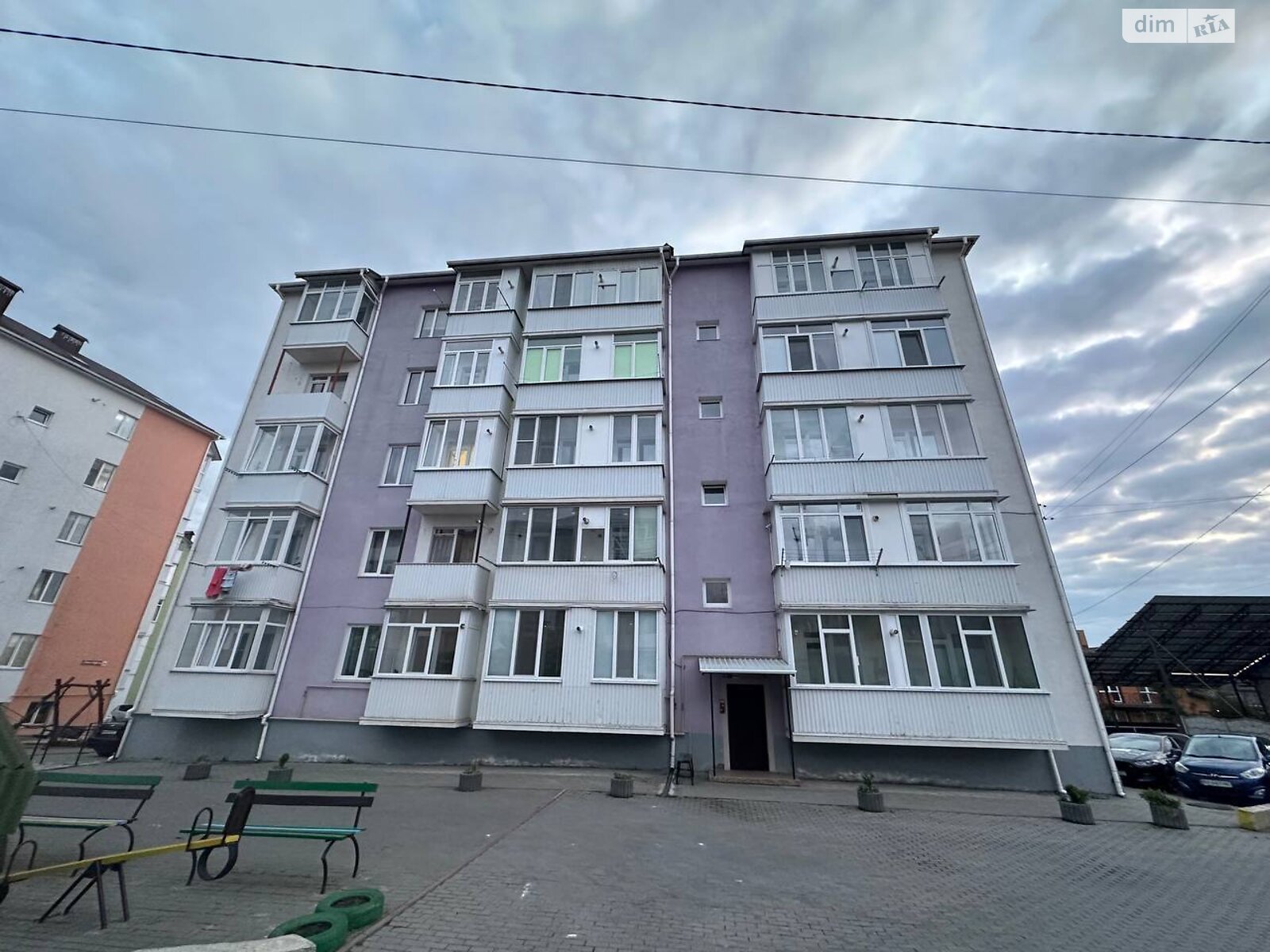 Продажа трехкомнатной квартиры в Хмельницком, на ул. Нижняя Береговая, район Заречье фото 1