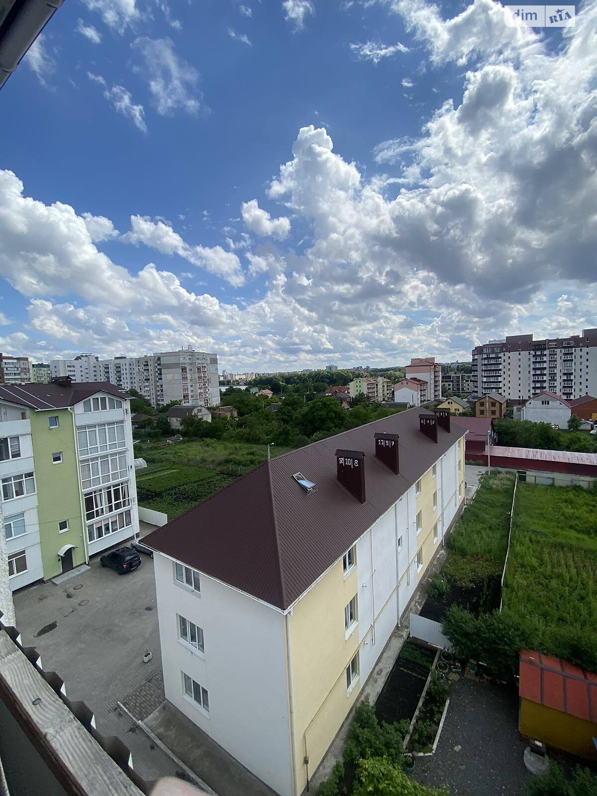Продаж трикімнатної квартири в Хмельницькому, на вул. Нижня Берегова, район Заріччя фото 1 Продаж трикімнатної квартири в Хмельницькому, на вул. Нижня Берегова, район Заріччя фото 1