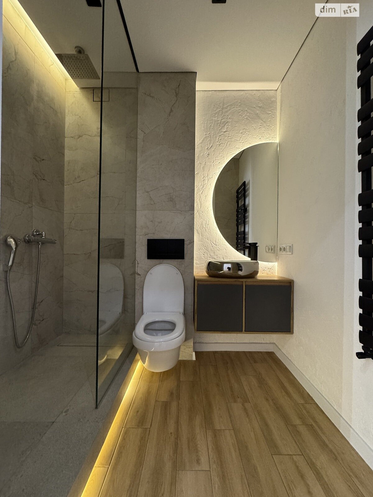 Продаж трикімнатної квартири в Хмельницькому, на вул. Нижня Берегова, район Заріччя фото 1 Продаж трикімнатної квартири в Хмельницькому, на вул. Нижня Берегова, район Заріччя фото 1