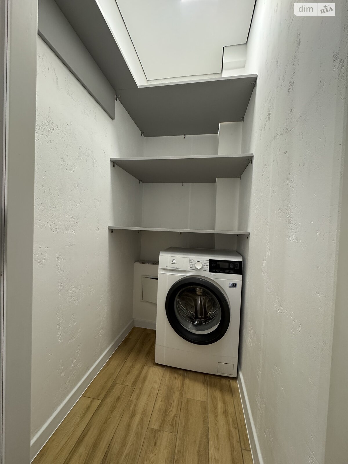 Продаж трикімнатної квартири в Хмельницькому, на вул. Нижня Берегова, район Заріччя фото 1 Продаж трикімнатної квартири в Хмельницькому, на вул. Нижня Берегова, район Заріччя фото 1