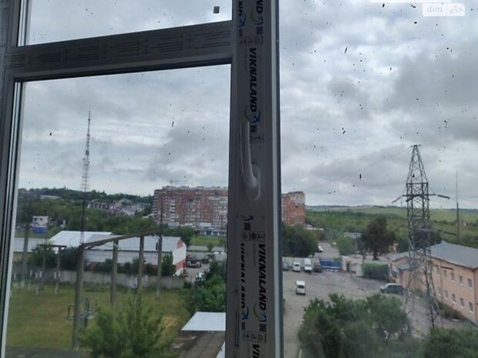 Продаж однокімнатної квартири в Хмельницькому, на вул. Степана Бандери, район Заріччя фото 1 Продаж однокімнатної квартири в Хмельницькому, на вул. Степана Бандери, район Заріччя фото 1