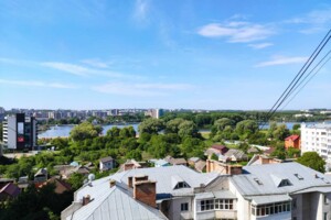 Продаж трикімнатної квартири в Хмельницькому, на вул. Степана Бандери 5, район Заріччя фото 2