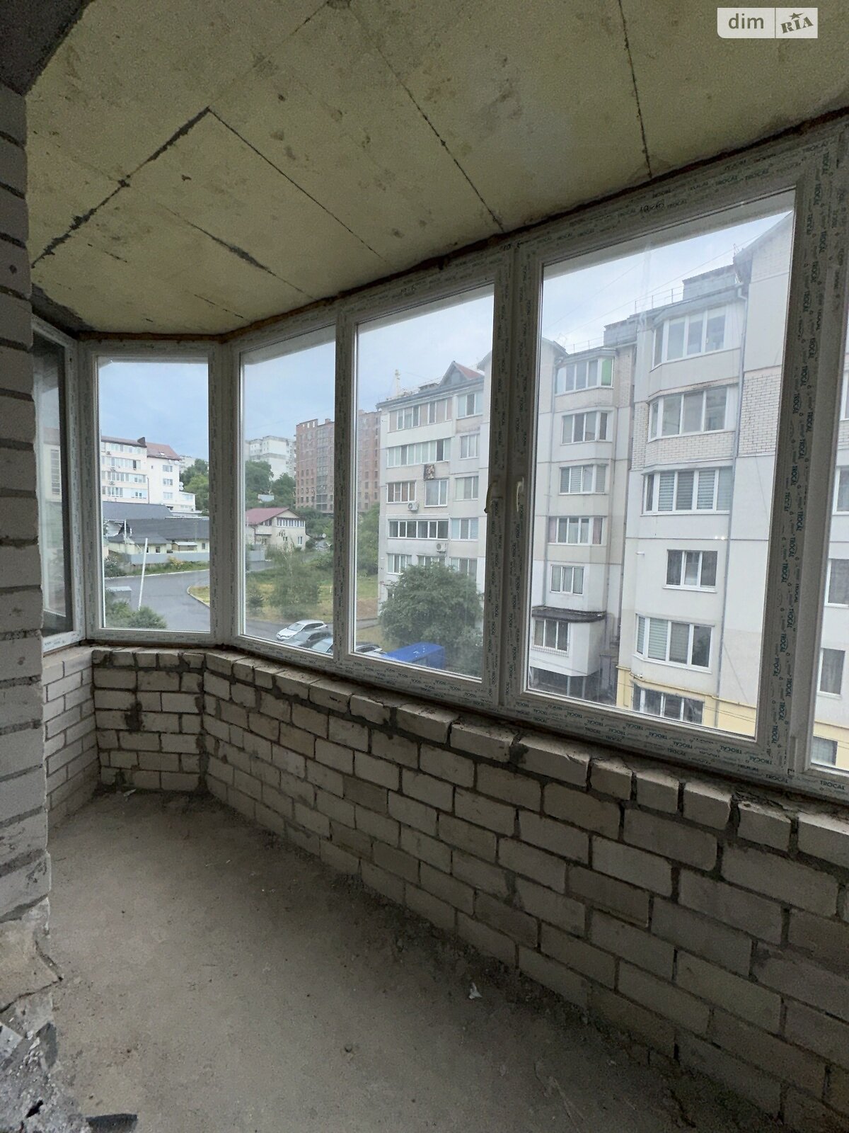 Продаж трикімнатної квартири в Хмельницькому, на вул. Степана Бандери, район Заріччя фото 1 Продаж трикімнатної квартири в Хмельницькому, на вул. Степана Бандери, район Заріччя фото 1