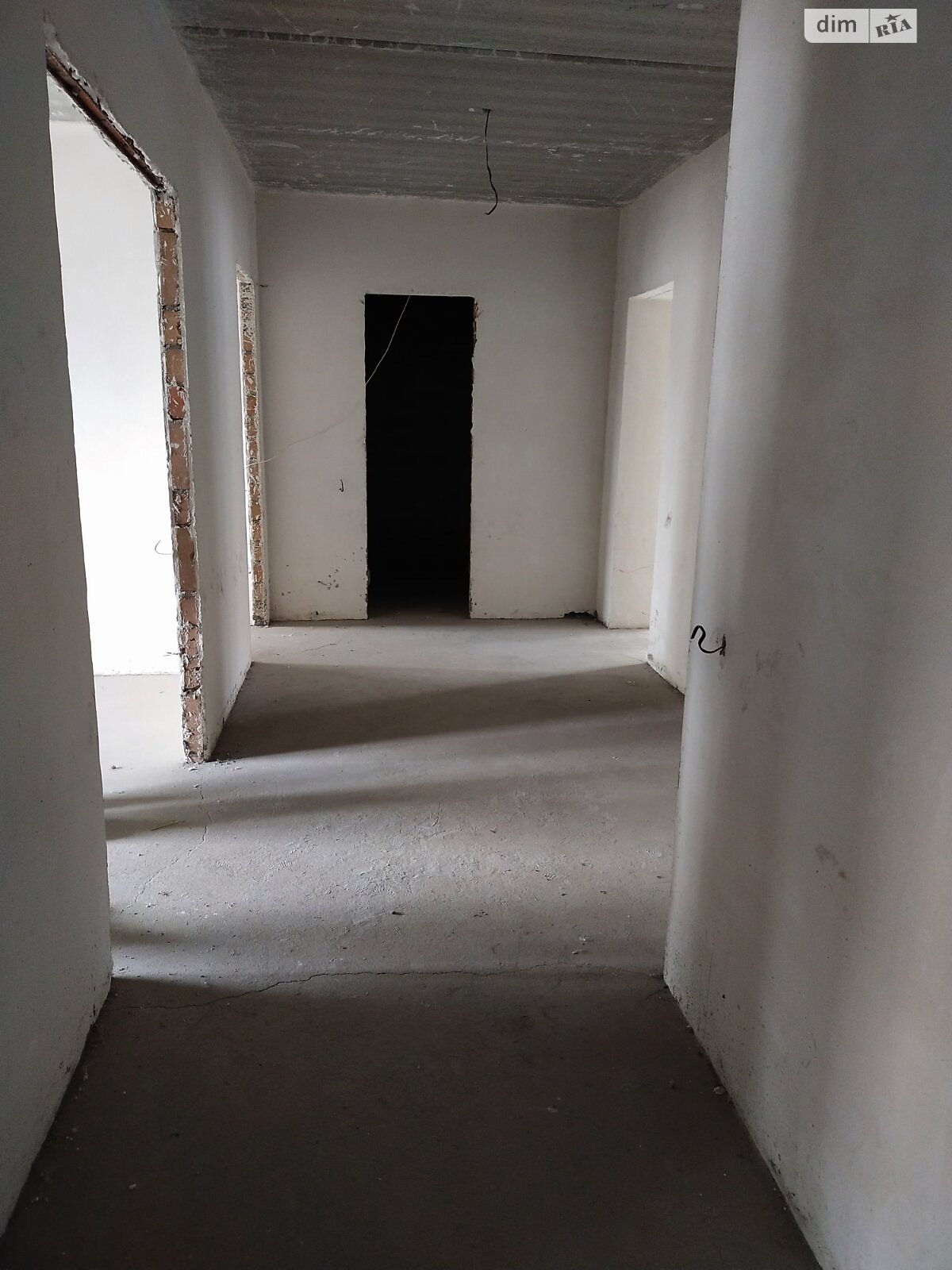 Продаж трикімнатної квартири в Хмельницькому, на вул. Степана Бандери 7/1, район Заріччя фото 1