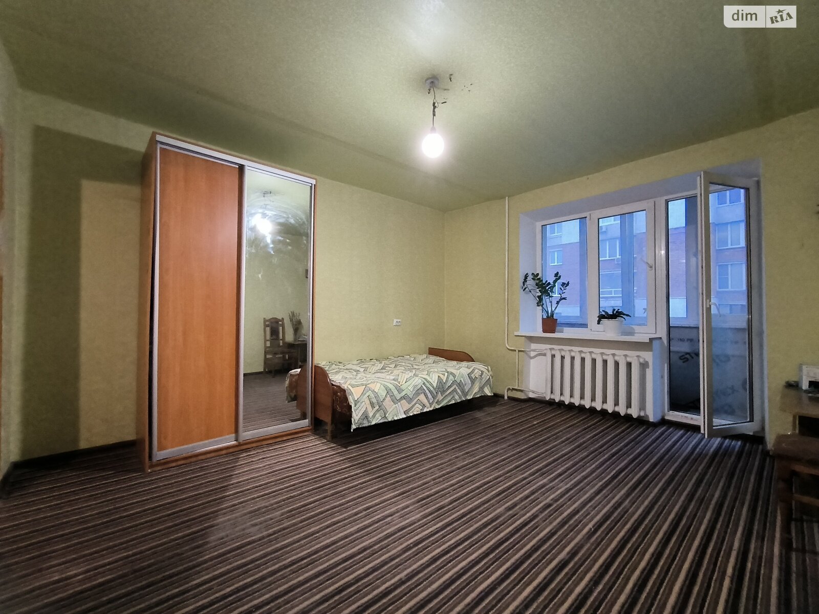 Продажа трехкомнатной квартиры в Хмельницком, на ул. Степана Бандеры 5, район Заречье фото 1