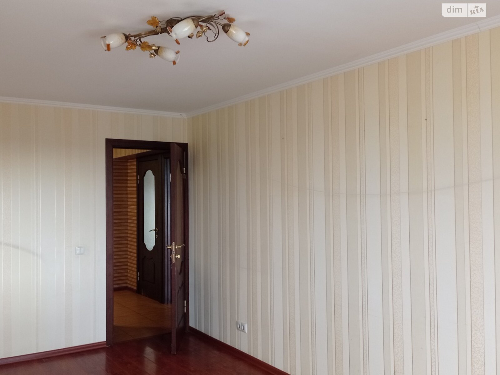 Продаж двокімнатної квартири в Хмельницькому, на вул. Зарічанська, район Виставка фото 1 Продаж двокімнатної квартири в Хмельницькому, на вул. Зарічанська, район Виставка фото 1