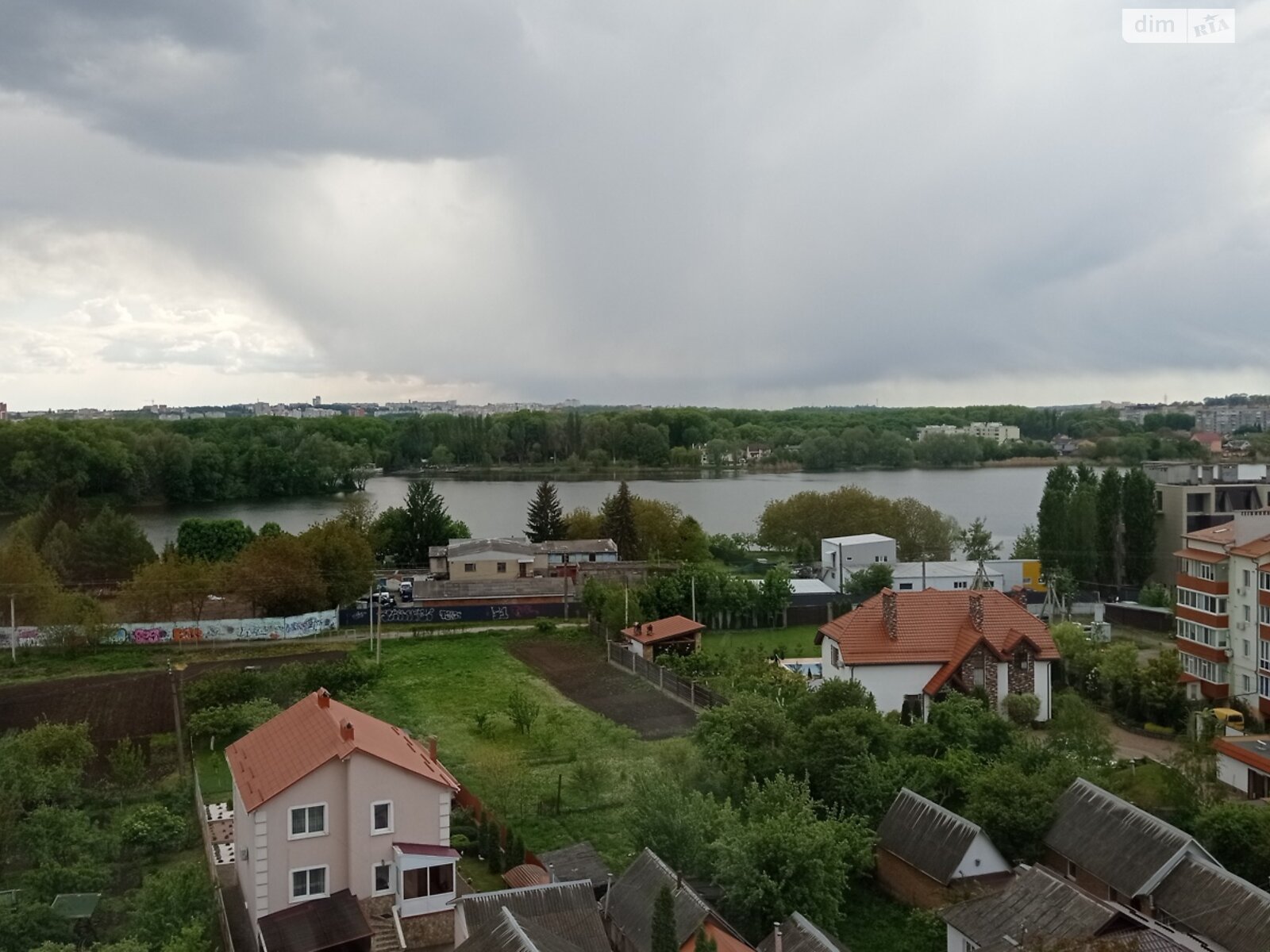 Продаж двокімнатної квартири в Хмельницькому, на вул. Зарічанська, район Виставка фото 1 Продаж двокімнатної квартири в Хмельницькому, на вул. Зарічанська, район Виставка фото 1