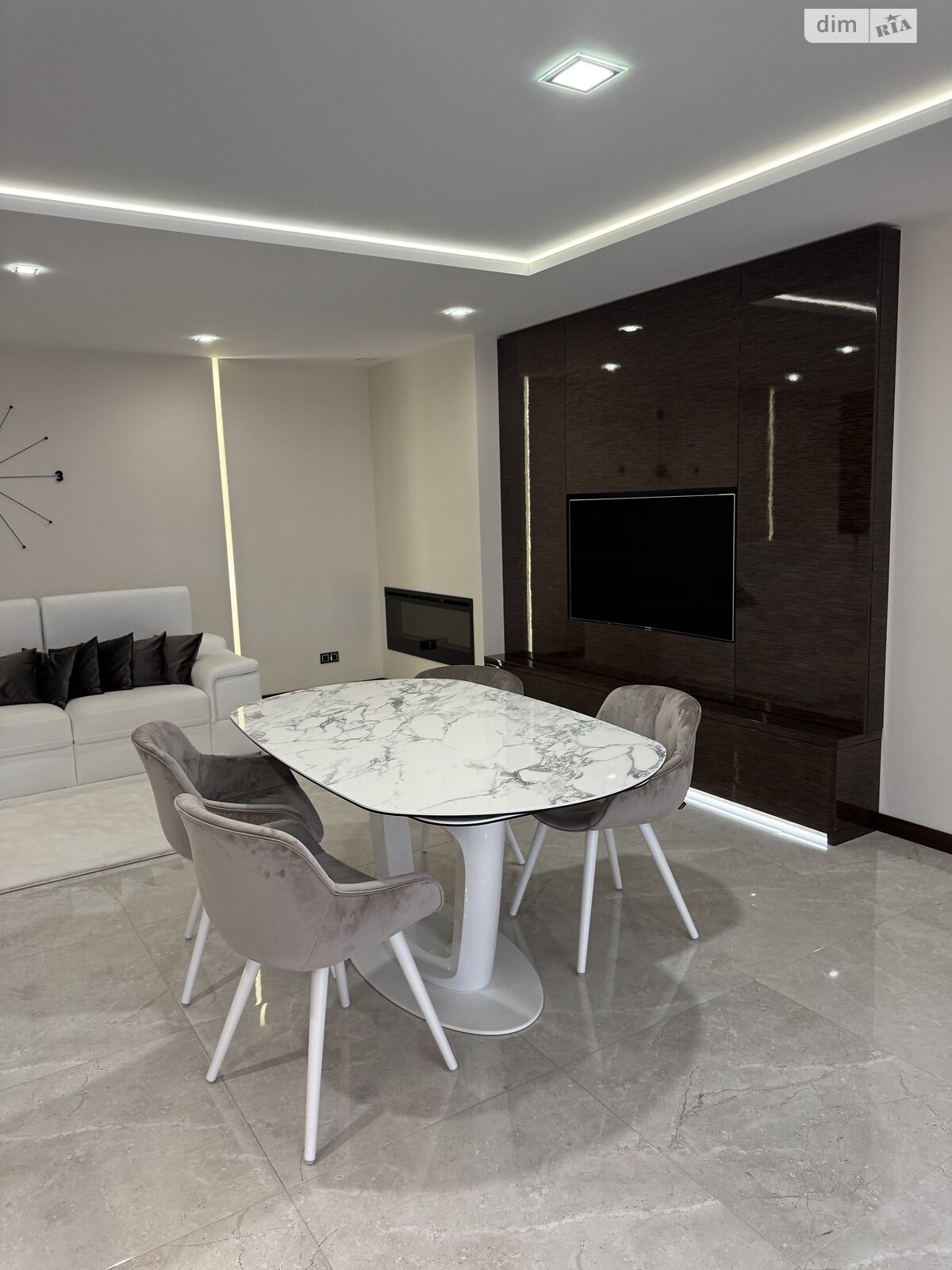 Продаж двокімнатної квартири в Хмельницькому, на вул. Зарічанська 11В, кв. 49, район Заріччя фото 1