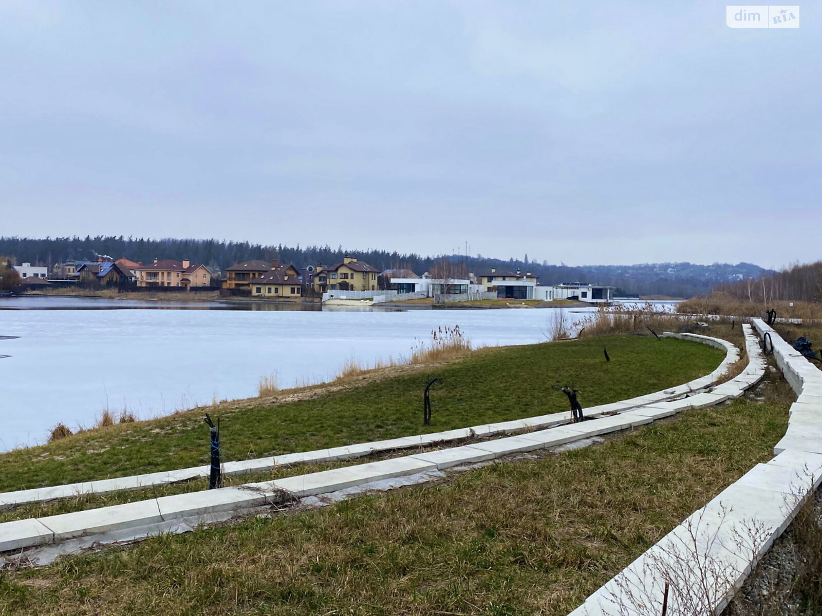 Продаж трикімнатної квартири в Ходосівкі, на вул. Набережна, фото 1 Продаж трикімнатної квартири в Ходосівкі, на вул. Набережна, фото 1