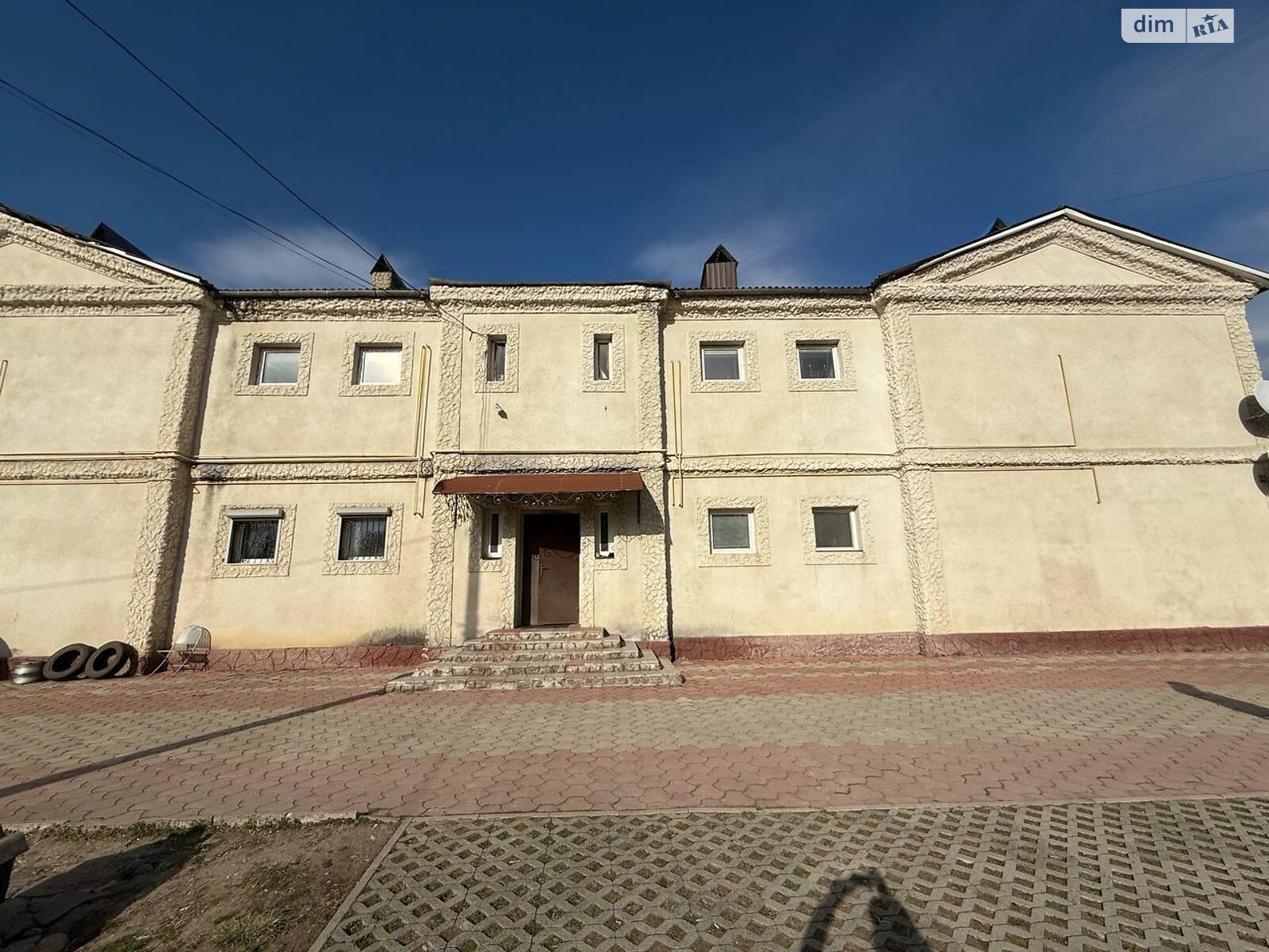 Продаж трикімнатної квартири в Хотині, на вул. Свято-Покровська 136, фото 1 Продаж трикімнатної квартири в Хотині, на вул. Свято-Покровська 136, фото 1