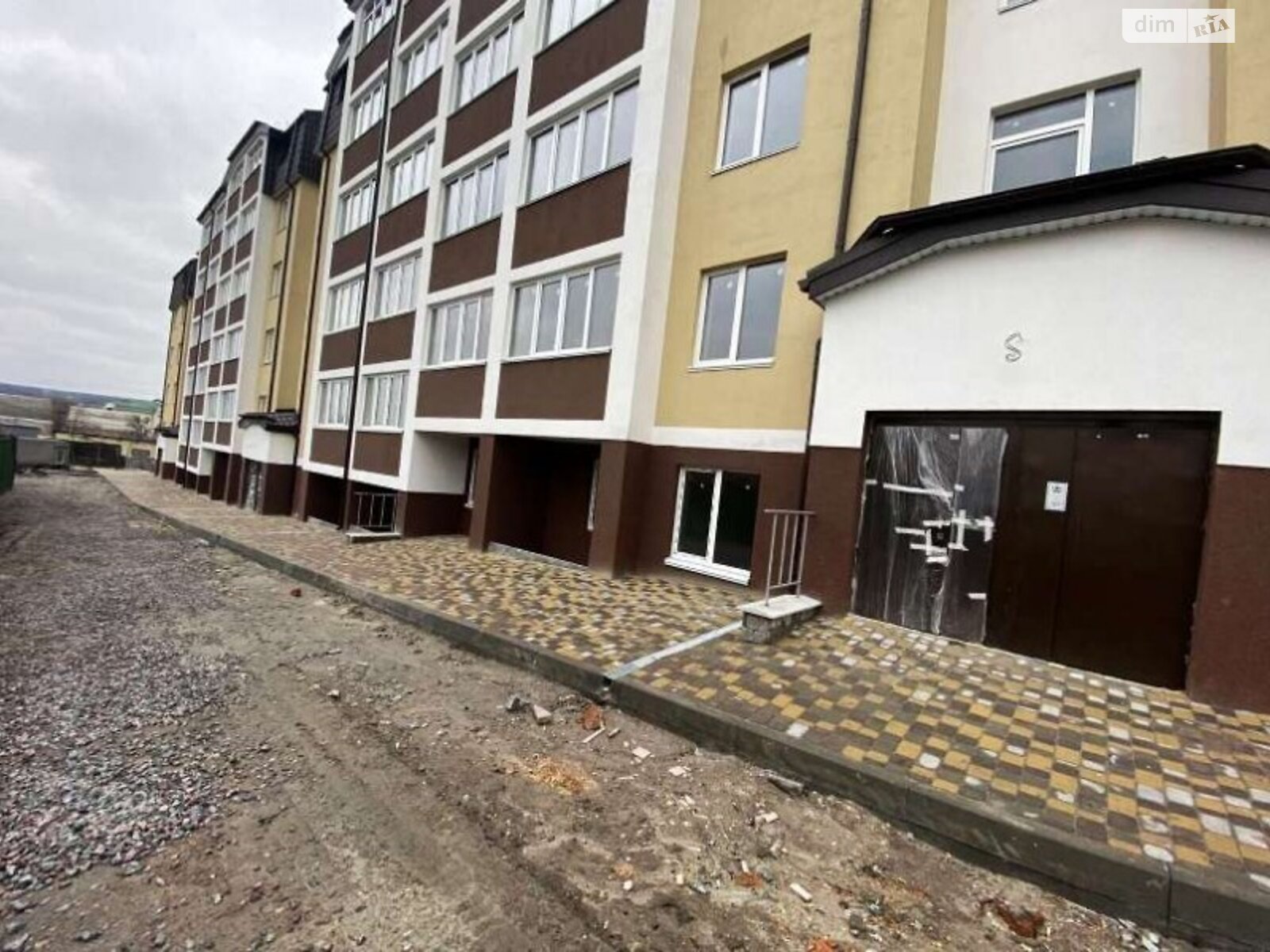 Продажа трехкомнатной квартиры в Хотове, на ул. Партизанская, фото 1