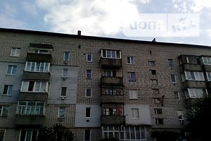 Продажа трехкомнатной квартиры в Христиновке, на Соборная 33, фото 2