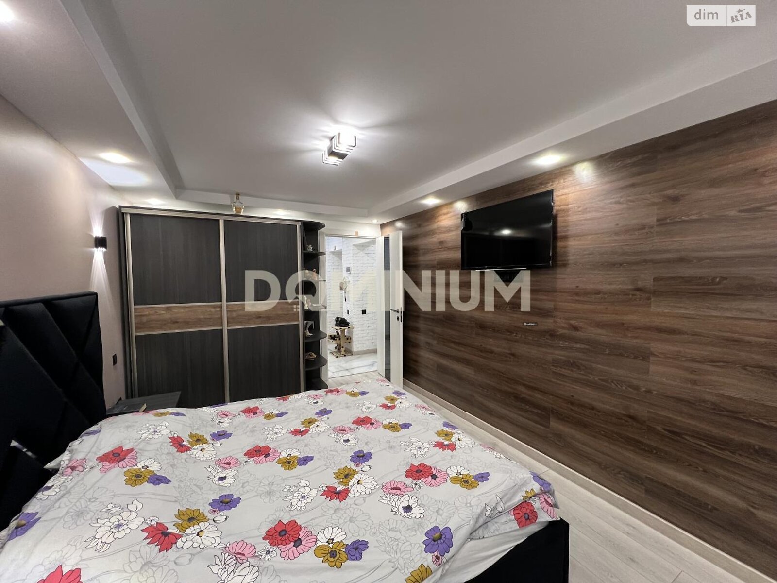 Продажа трехкомнатной квартиры в Хусте, на ул. Братьев Брайщаков 8, фото 1 Продажа трехкомнатной квартиры в Хусте, на ул. Братьев Брайщаков 8, фото 1