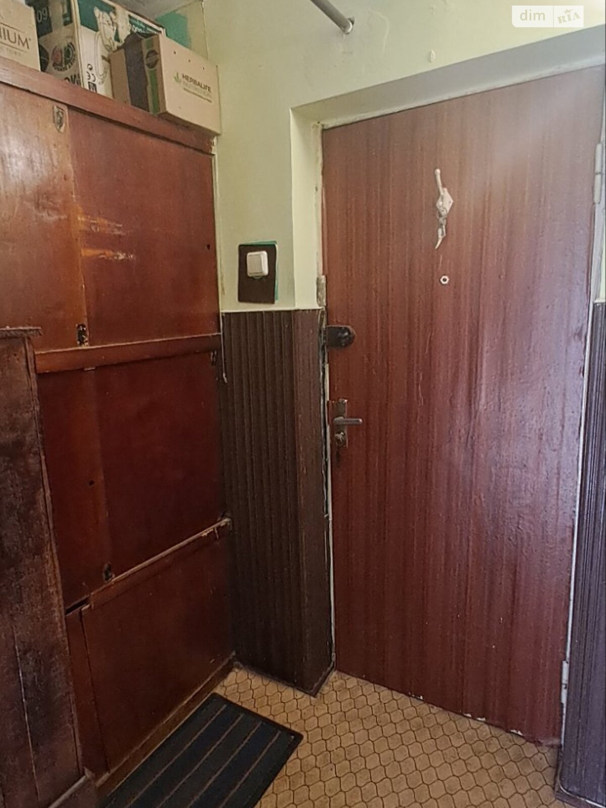 Продаж однокімнатної квартири в Хусті, на вул. Академіка Пирогова 27А, район Хуст фото 1