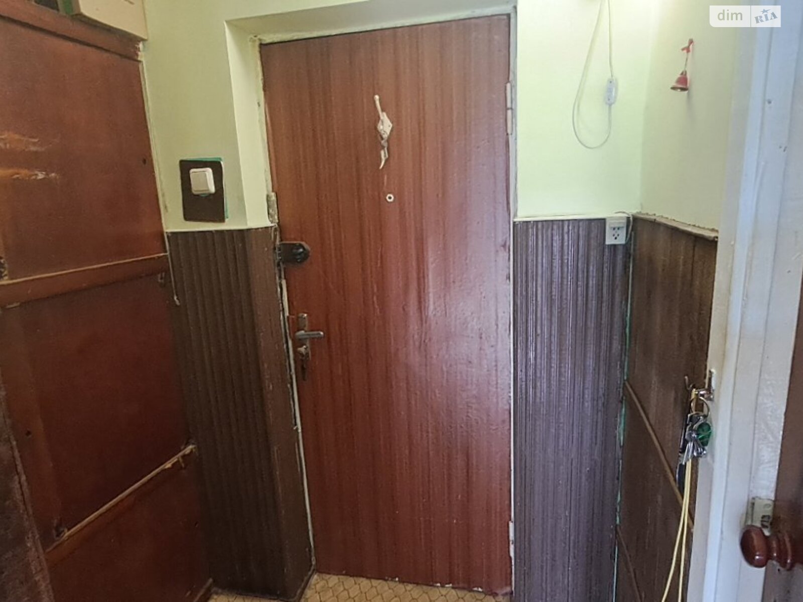 Продаж однокімнатної квартири в Хусті, на вул. Академіка Пирогова 27А, район Хуст фото 1