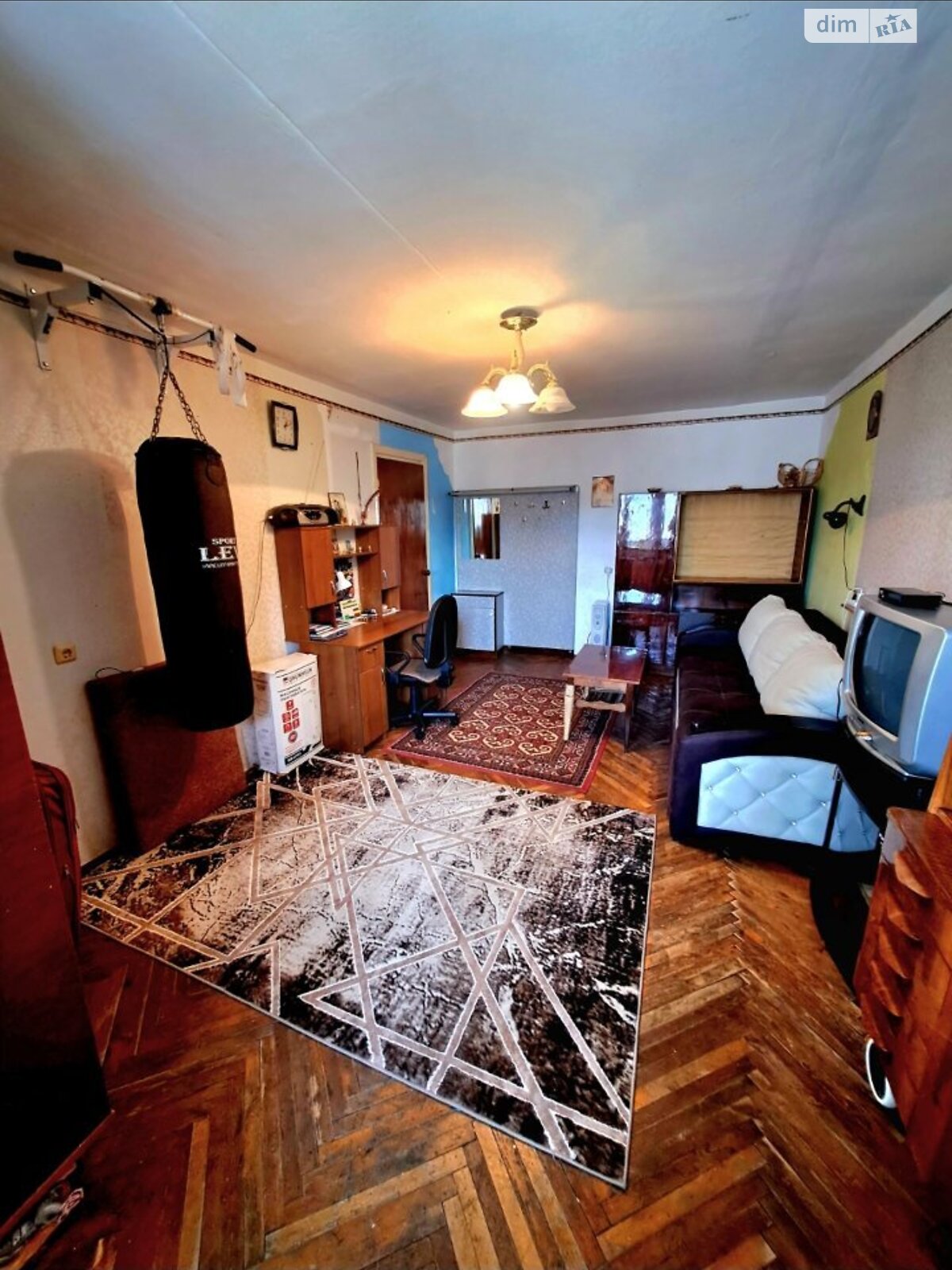 Продаж однокімнатної квартири в Хусті, на вул. Академіка Пирогова 27А, район Хуст фото 1