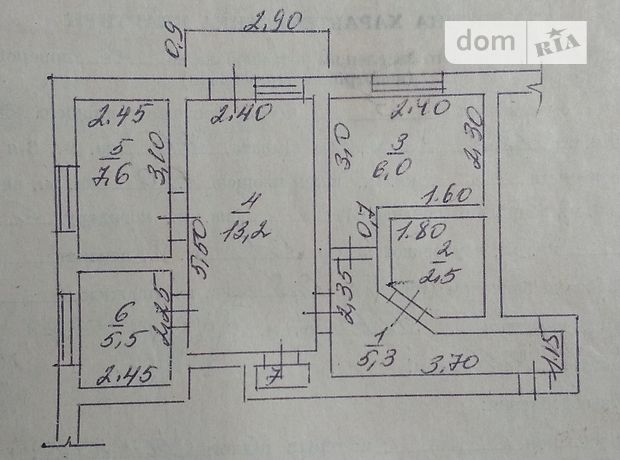 Продаж трикімнатної квартири в Іллінцях на Незалежності район Іллінці фото 1 Продаж трикімнатної квартири в Іллінцях на Незалежності район Іллінці фото 1