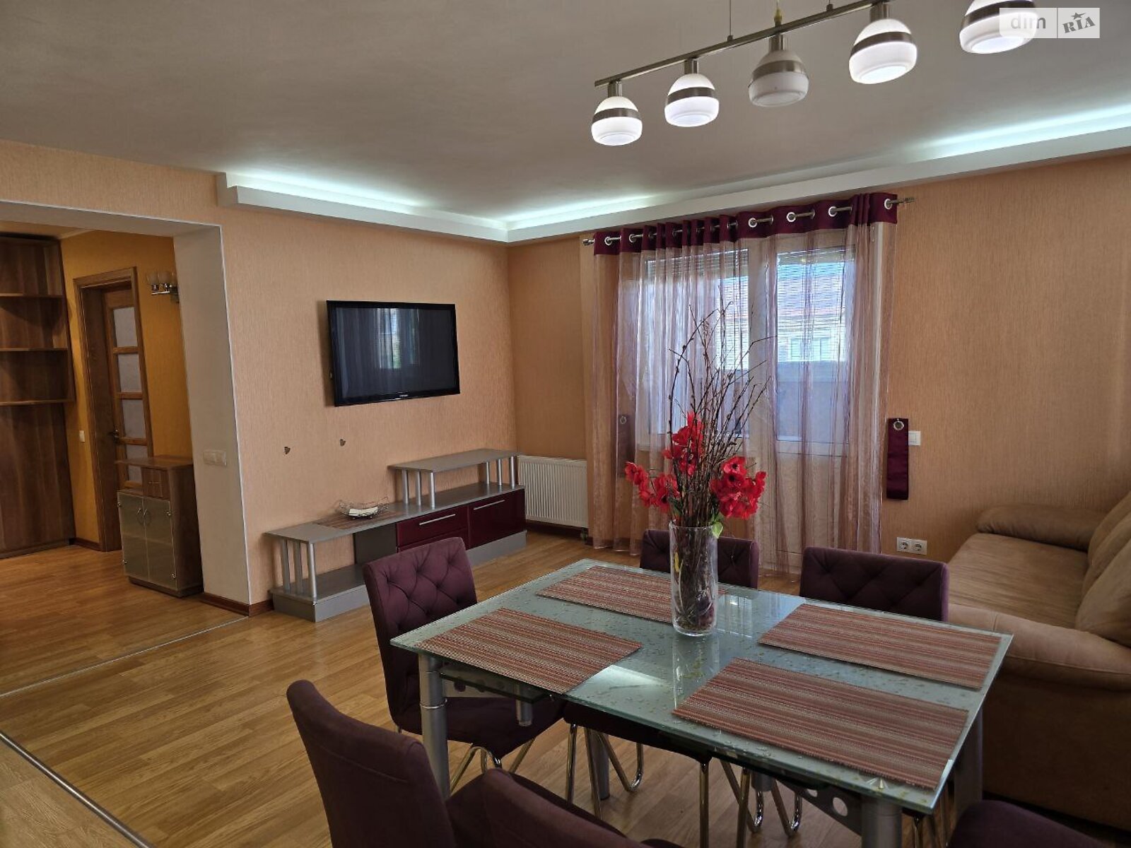 Продаж трикімнатної квартири в Ірпені, на вул. Авіаконструктора Антонова 8А, фото 1 Продаж трикімнатної квартири в Ірпені, на вул. Авіаконструктора Антонова 8А, фото 1