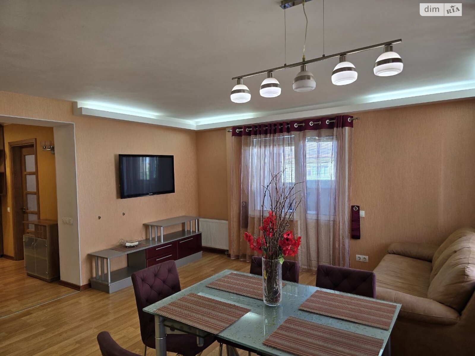 Продаж трикімнатної квартири в Ірпені, на вул. Авіаконструктора Антонова 8А, фото 1 Продаж трикімнатної квартири в Ірпені, на вул. Авіаконструктора Антонова 8А, фото 1