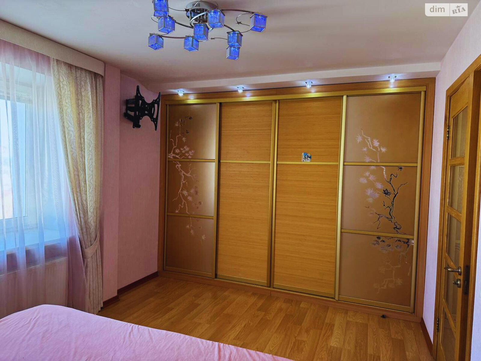 Продаж трикімнатної квартири в Ірпені, на вул. Авіаконструктора Антонова 8А, кв. 20, район Ірпінь фото 1 Продаж трикімнатної квартири в Ірпені, на вул. Авіаконструктора Антонова 8А, кв. 20, район Ірпінь фото 1