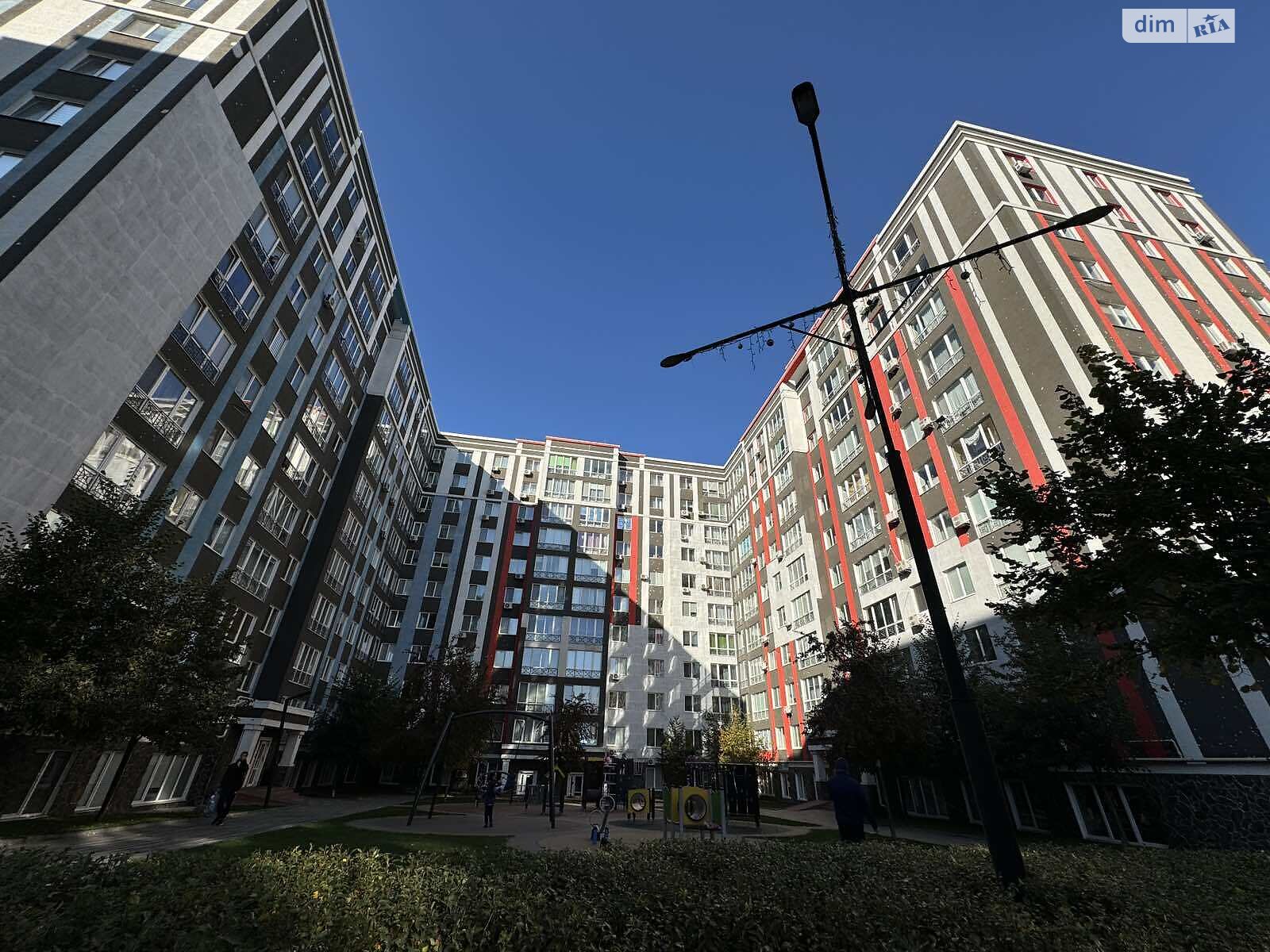 Продажа трехкомнатной квартиры в Ирпене, на ул. Григория Сковороды 25, район Ирпень фото 1 Продажа трехкомнатной квартиры в Ирпене, на ул. Григория Сковороды 25, район Ирпень фото 1