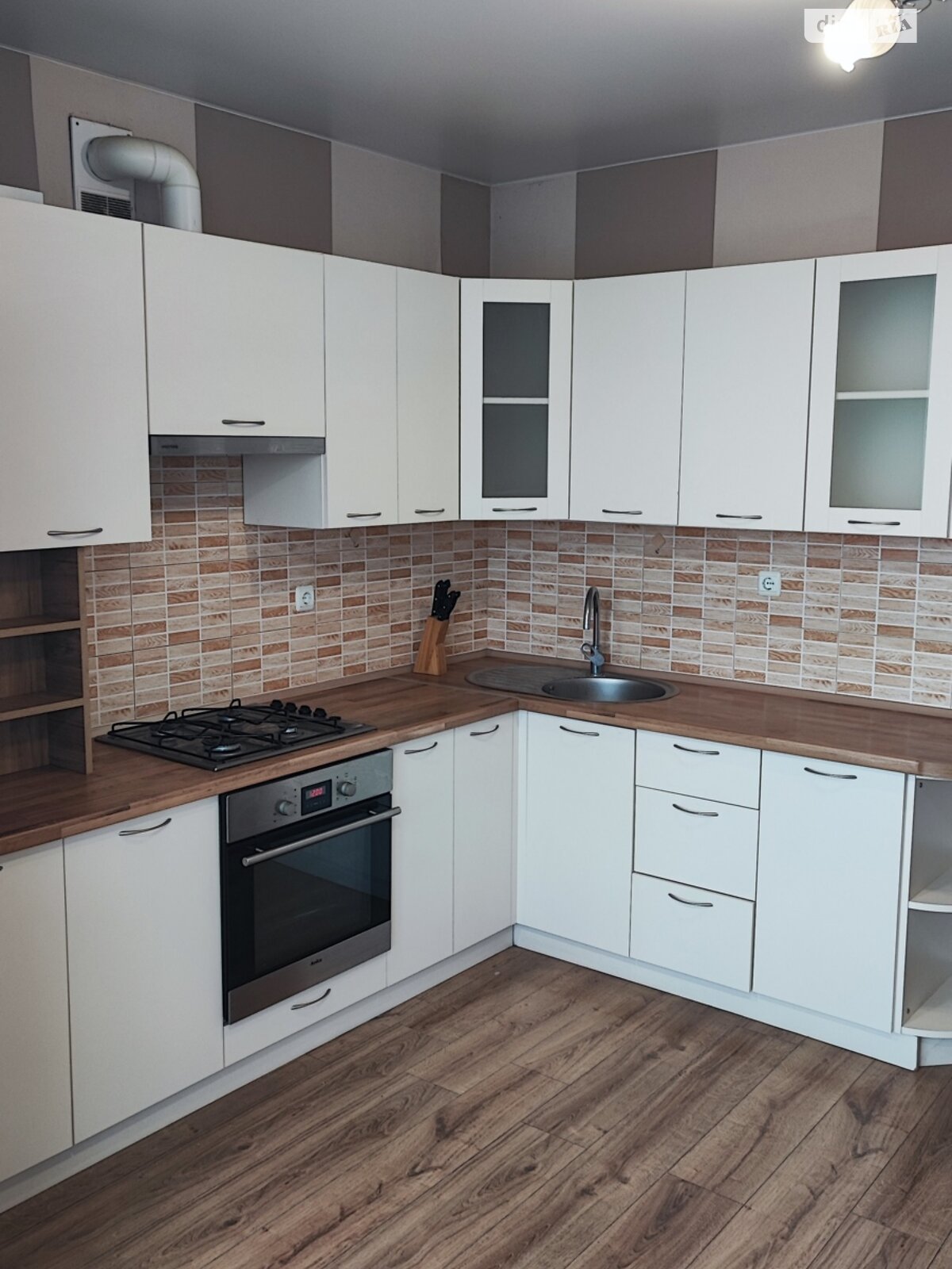 Продаж двокімнатної квартири в Ірпені, на вул. Григорія Сковороди 27, кв. 20, район Ірпінь фото 1 Продаж двокімнатної квартири в Ірпені, на вул. Григорія Сковороди 27, кв. 20, район Ірпінь фото 1