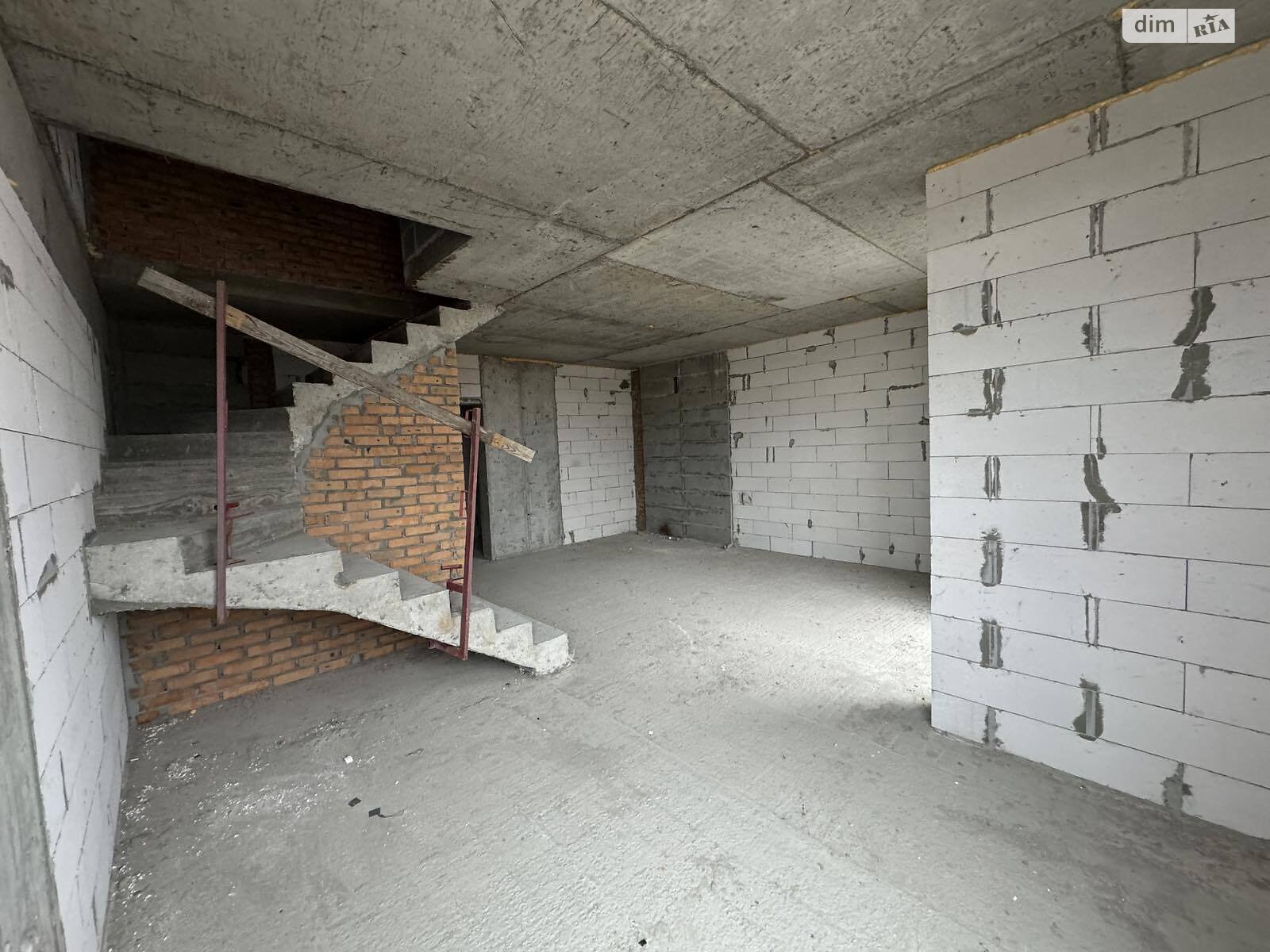 Продаж трикімнатної квартири в Ірпені, на вул. Кобилянської Ольги 1В/26, район Ірпінь фото 1