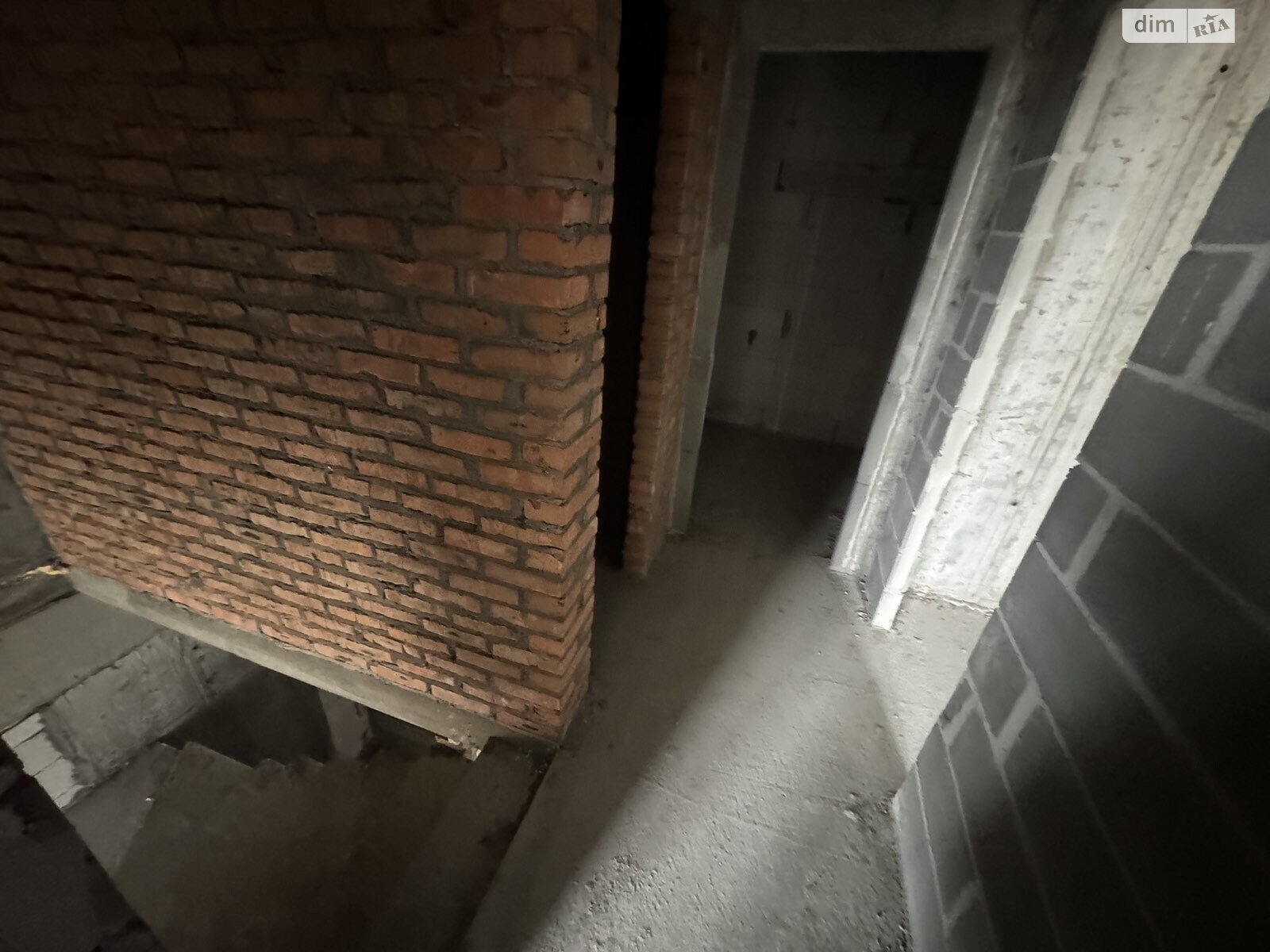 Продаж трикімнатної квартири в Ірпені, на вул. Кобилянської Ольги 1В/26, район Ірпінь фото 1