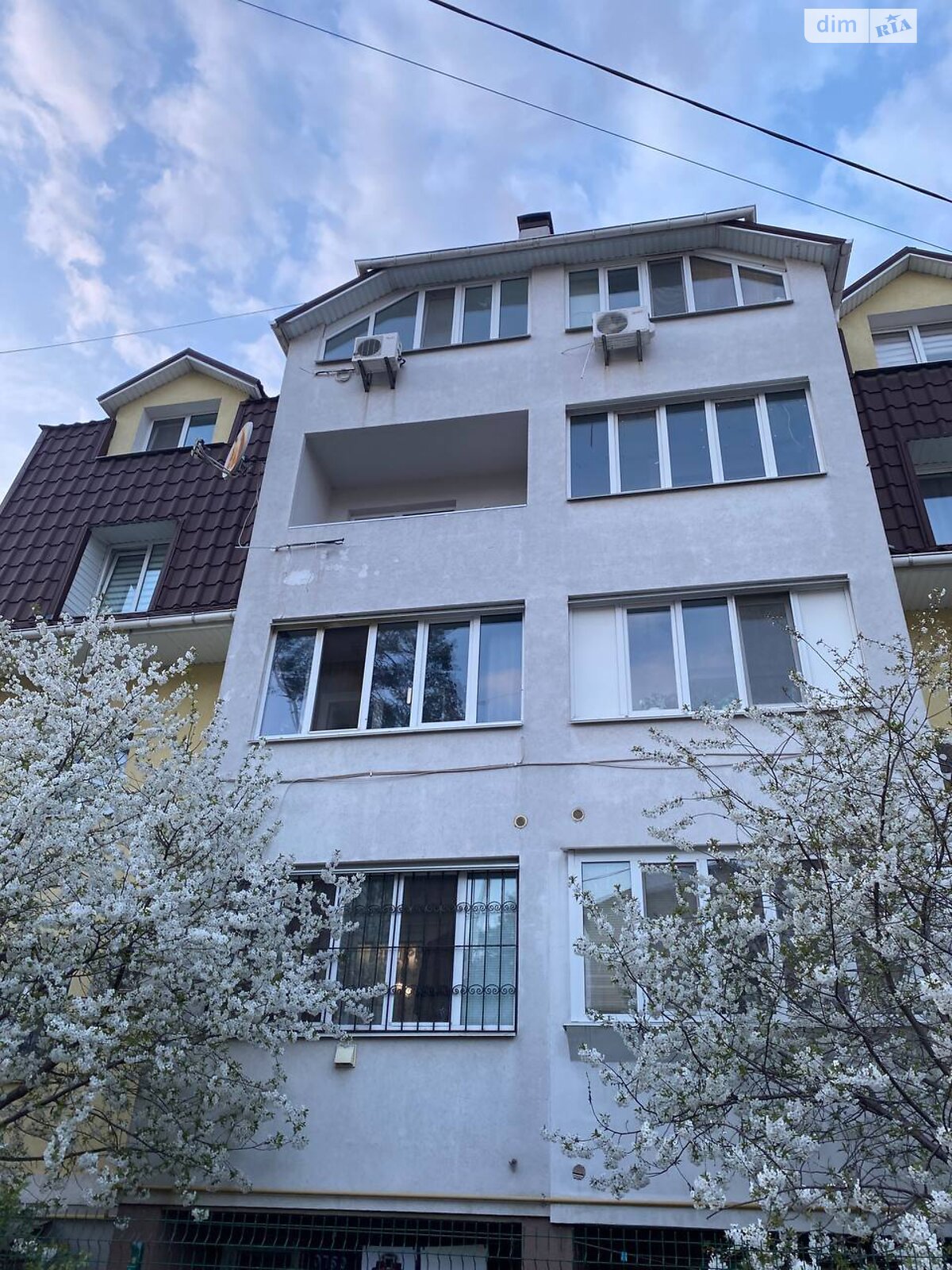 Продаж двокімнатної квартири в Ірпені, на вул. Літературна 4Ш, район Ірпінь фото 1 Продаж двокімнатної квартири в Ірпені, на вул. Літературна 4Ш, район Ірпінь фото 1
