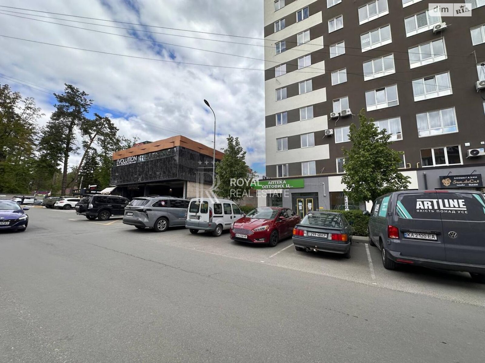 Продаж трикімнатної квартири в Ірпені, на вул. Літературна 27, район Ірпінь фото 1 Продаж трикімнатної квартири в Ірпені, на вул. Літературна 27, район Ірпінь фото 1