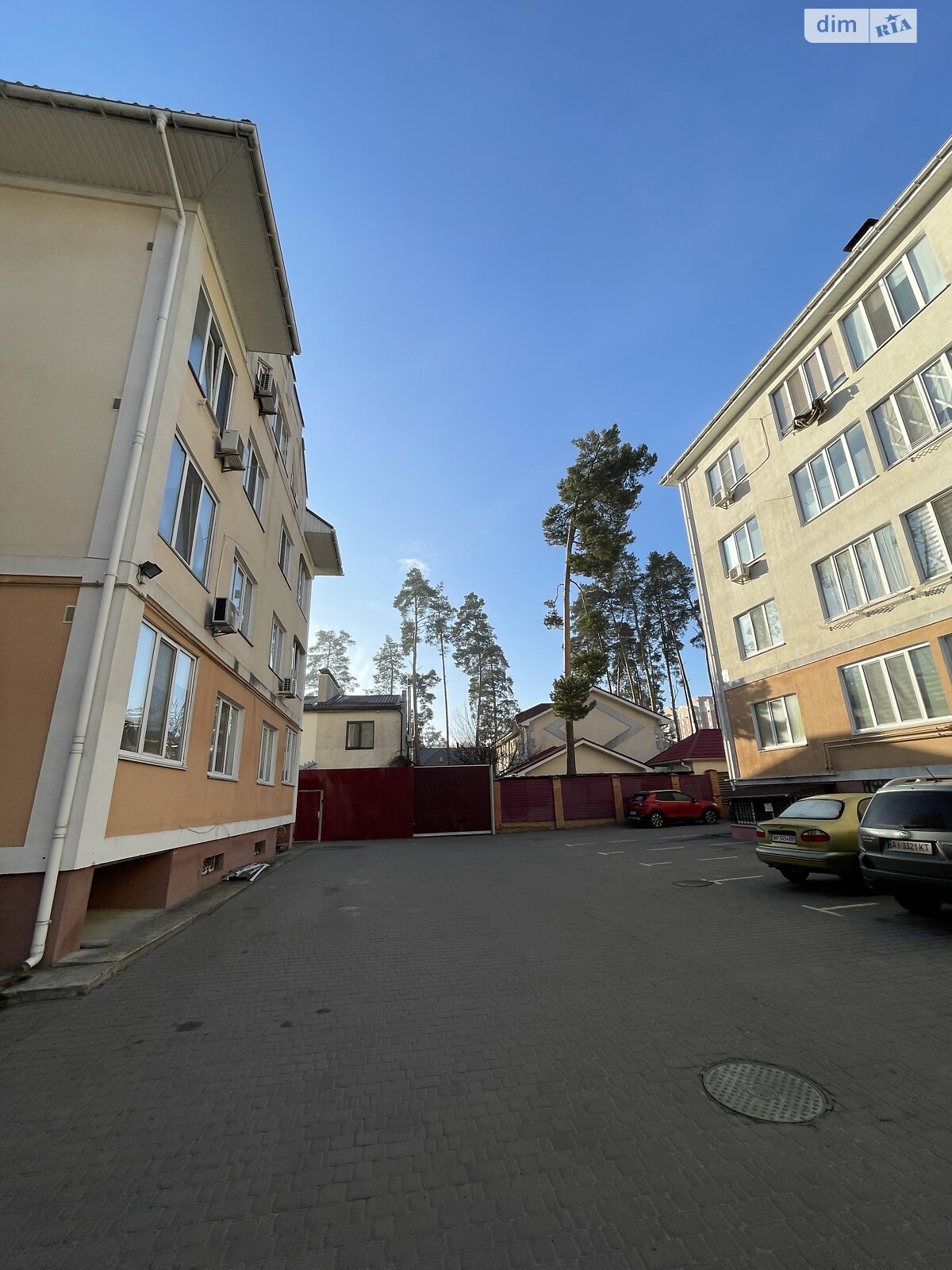 Продаж двокімнатної квартири в Ірпені, на вул. Літературна 4Г, район Ірпінь фото 1 Продаж двокімнатної квартири в Ірпені, на вул. Літературна 4Г, район Ірпінь фото 1