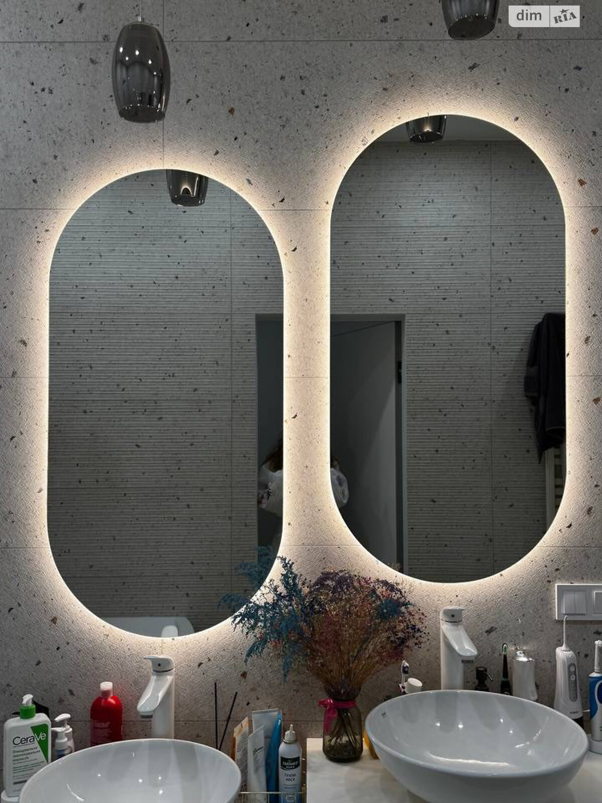 Продажа четырехкомнатной квартиры в Ирпене, на ул. Литературная 1В, район Ирпень фото 1