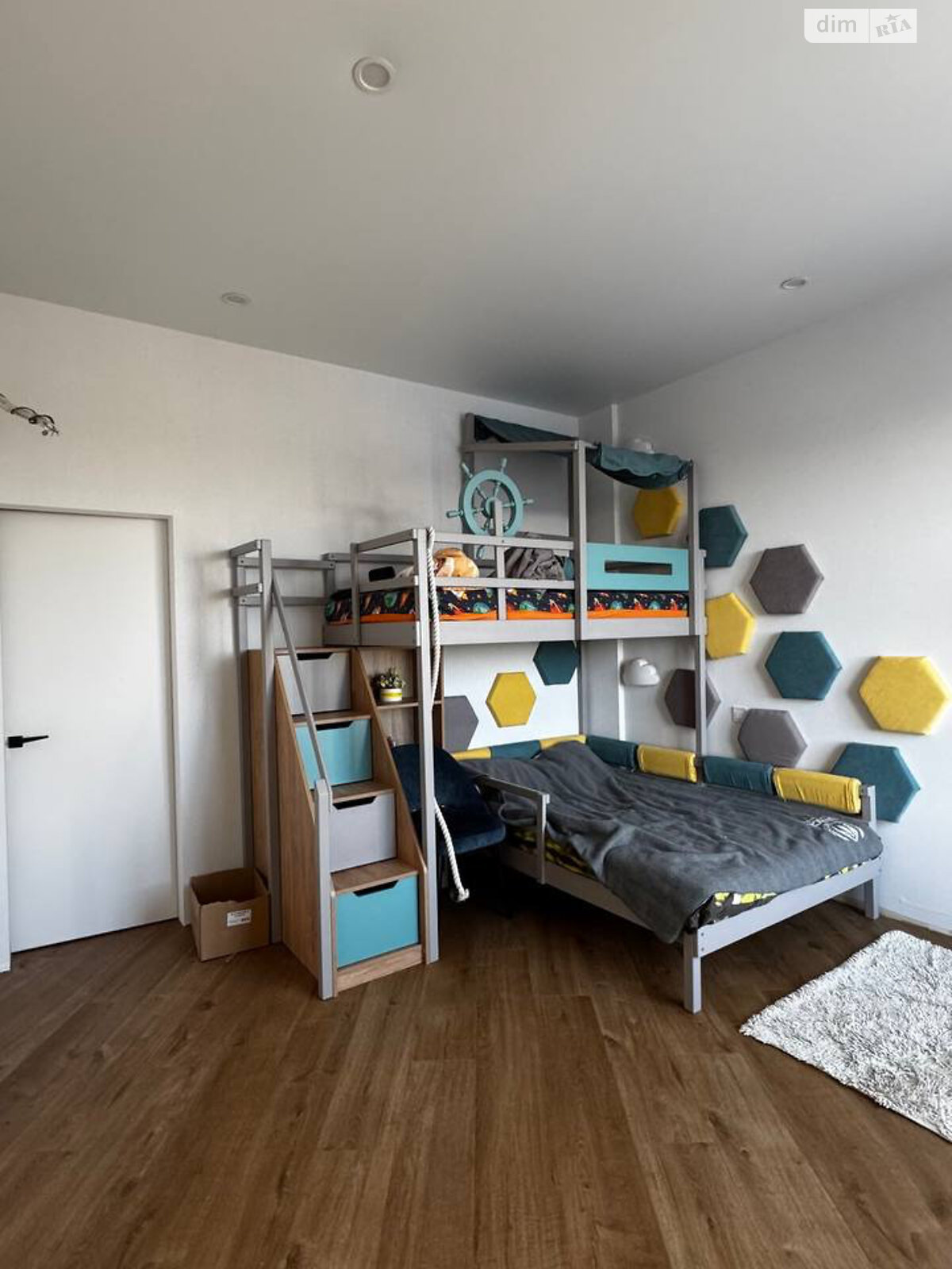 Продажа четырехкомнатной квартиры в Ирпене, на ул. Литературная 1В, район Ирпень фото 1