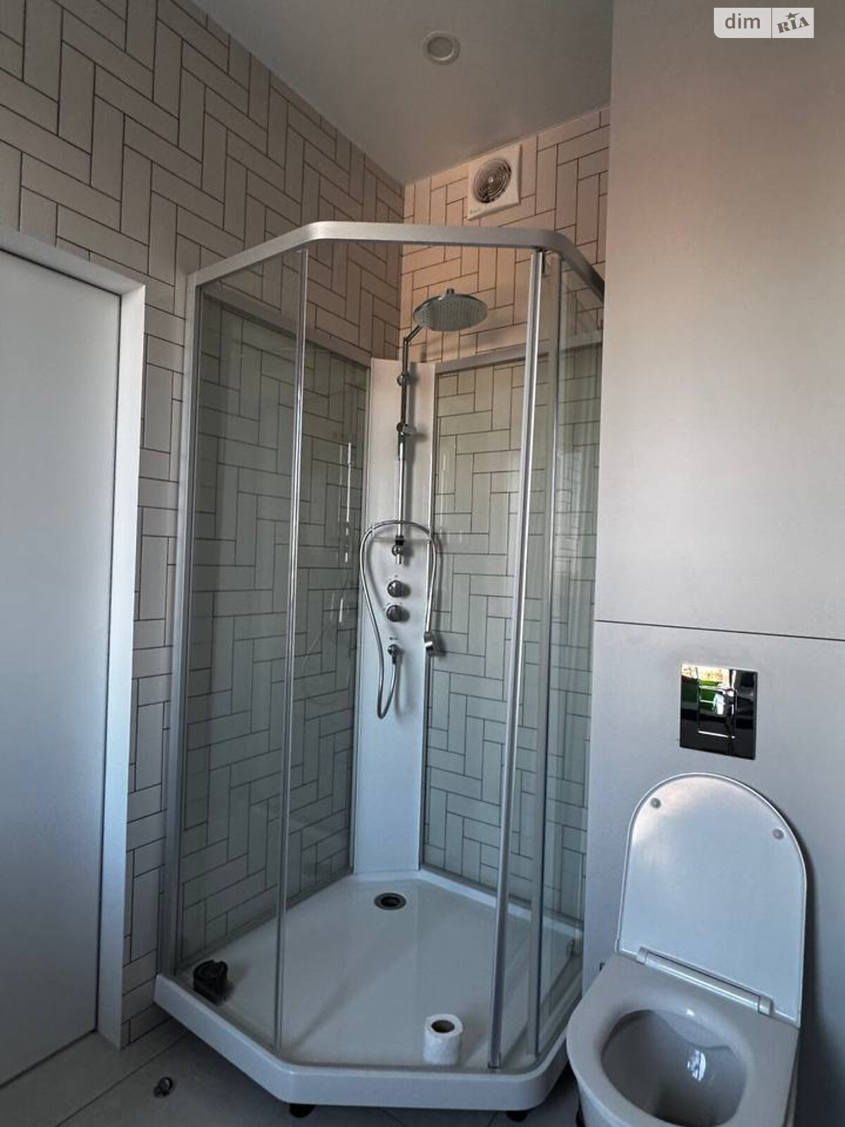 Продажа четырехкомнатной квартиры в Ирпене, на ул. Литературная 1В, район Ирпень фото 1